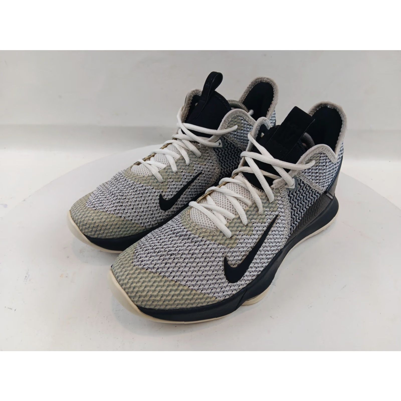 Nike Nike LeBron Witness 4 Sneaker Men’s 9.5 Black White BV7427-101 Mens Shoes Size ONE SIZE - 3 Thumbnail