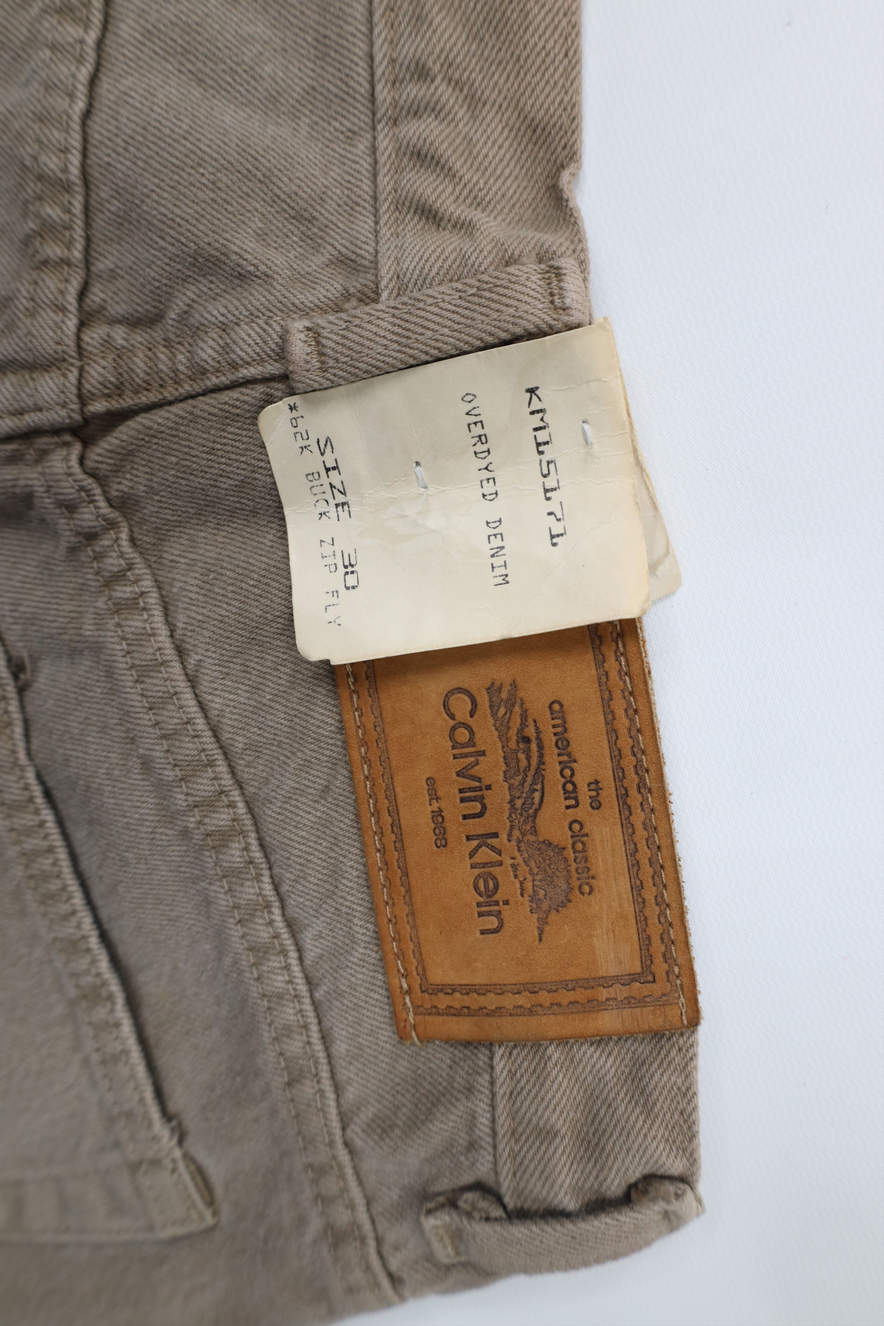 Calvin Klein Deadstock Vintage 90s Calvin Klein Tapered Leg Jeans USA Size US 30 / EU 46 - 14 Thumbnail