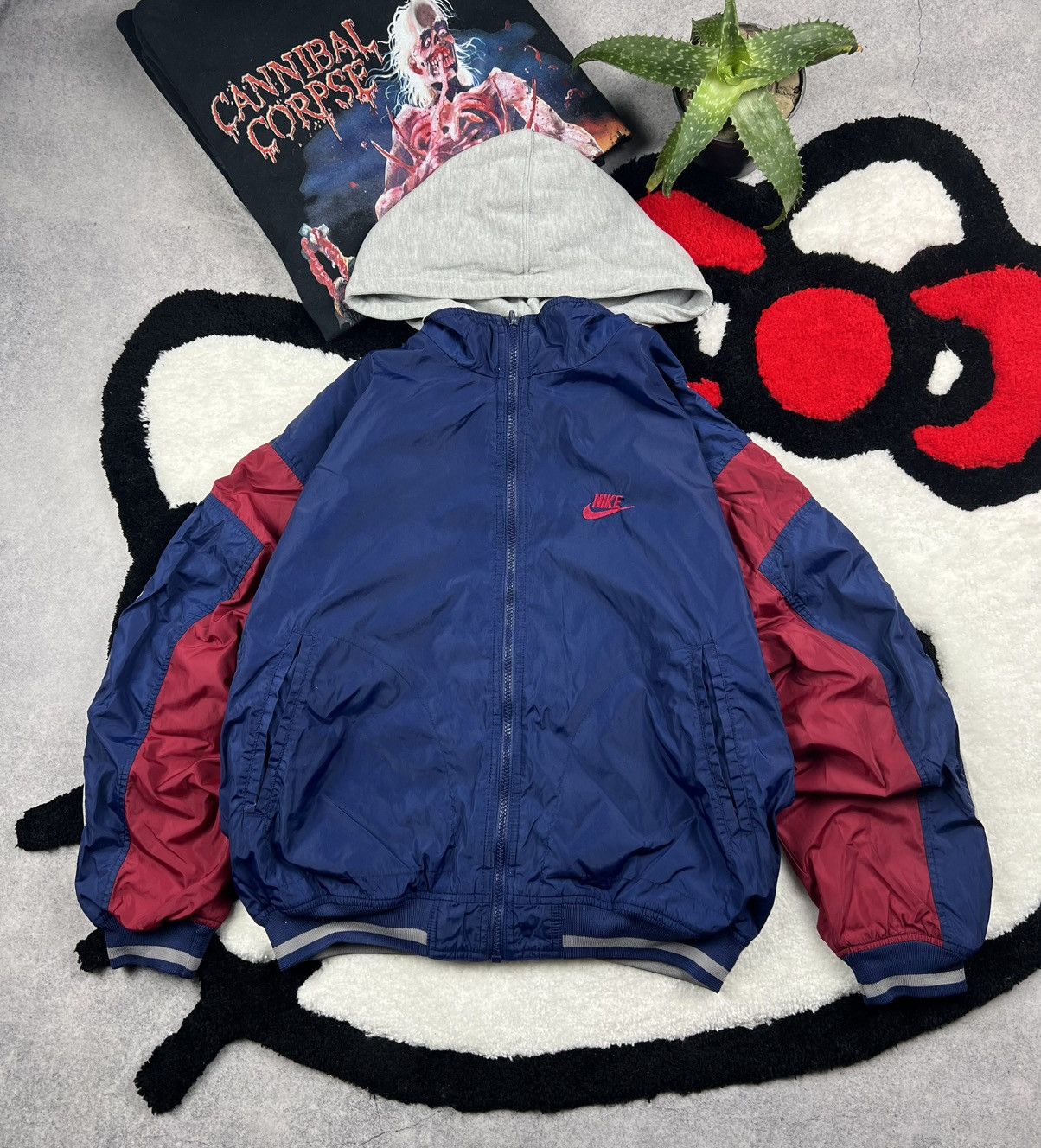Vintage Vintage Nike Big Logo Oversized Reversible Nylon 90s Jacket Size US S / EU 44-46 / 1 - 11 Thumbnail