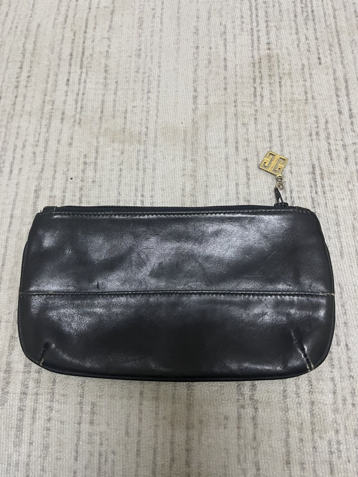 Givenchy Vintage 80s givenchy leather wallet Size ONE SIZE - 4 Thumbnail