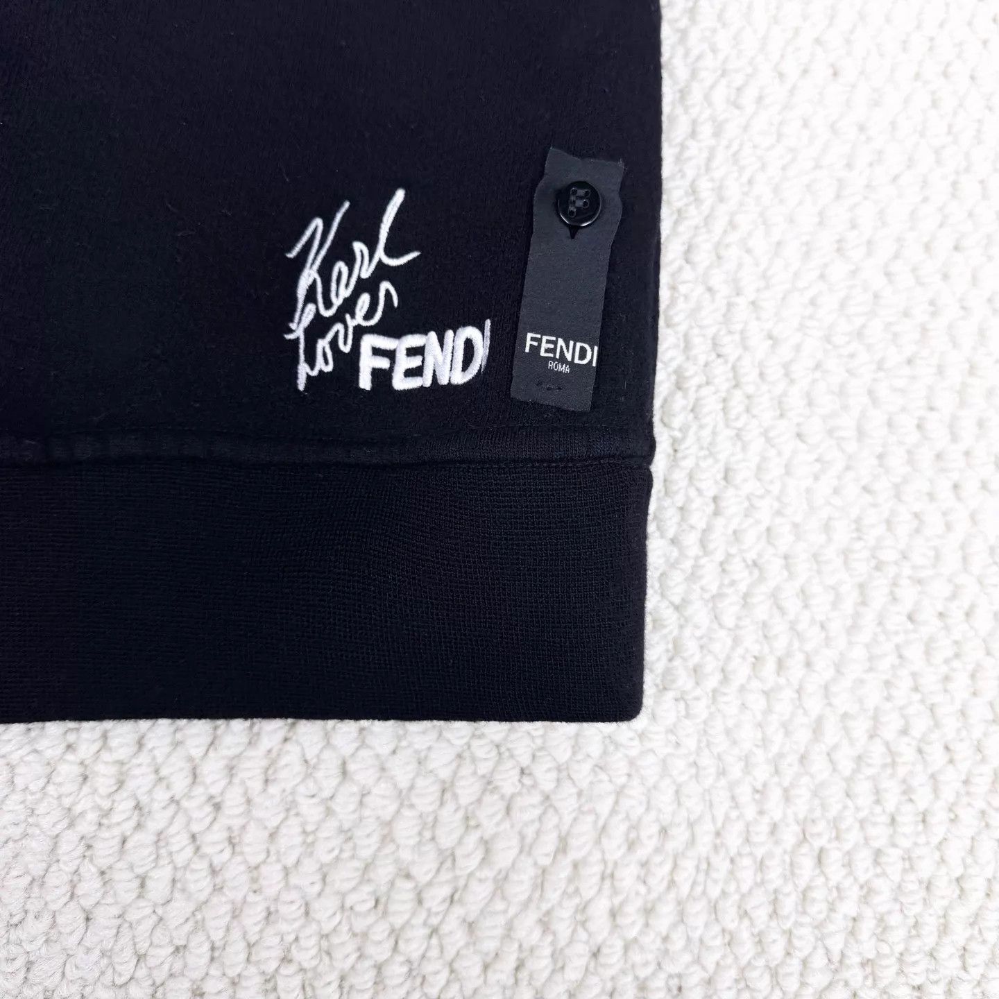 Fendi Fendi Blk Leather Karl Portrait Embroidered Sweatshirt Size US S / EU 44-46 / 1 - 6 Thumbnail