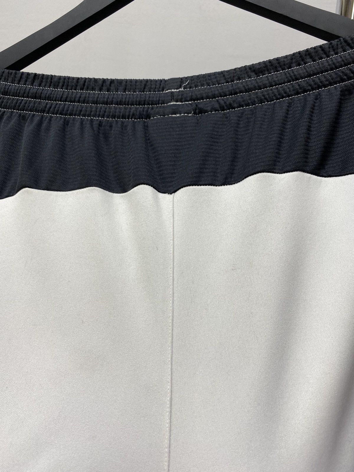 Warrior Liverpool 2013 2014 Third Soccer Shorts Warrior Size US 32 / EU 48 - 18 Thumbnail