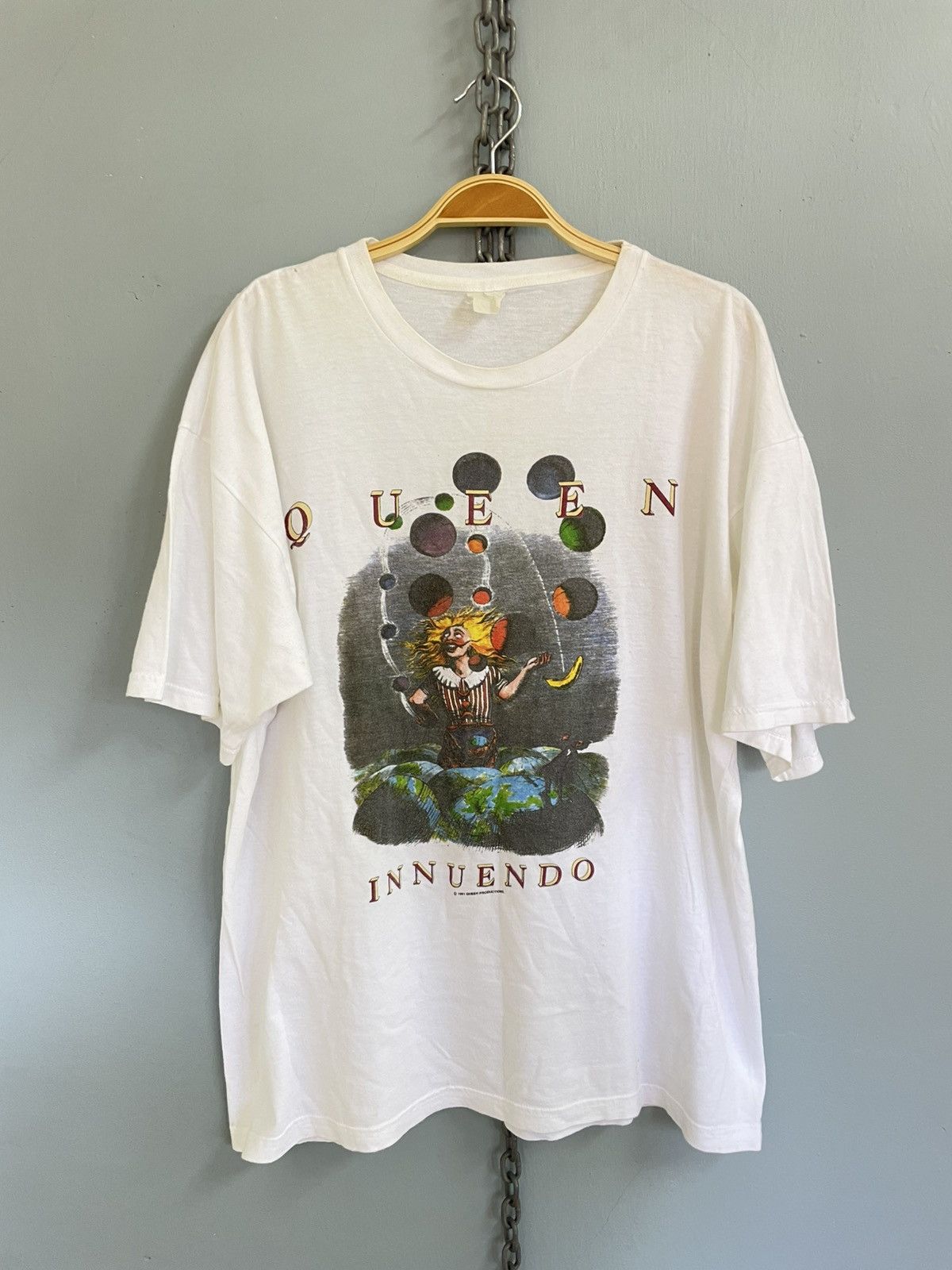 Band Tees Vintage 90s Queen Innuendo Studio Album promo t shirt Size US XL / EU 56 / 4 - 1 Thumbnail