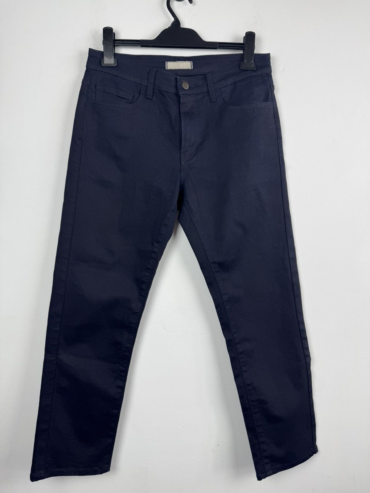 Uniqlo Uniqlo Classic Tapered Denim Jeans Size US 30 / EU 46 - 1 Thumbnail