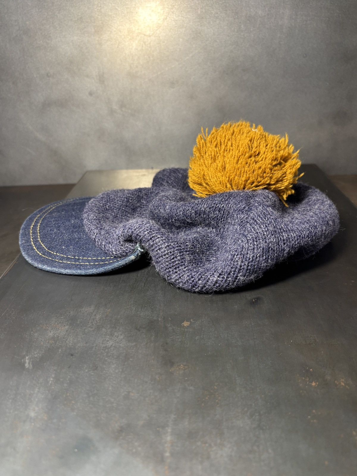 Levi's 1970s Levi's Orange Tab Hat Vintage Ski Pom Pom Brim Beanie Size ONE SIZE - 8 Thumbnail