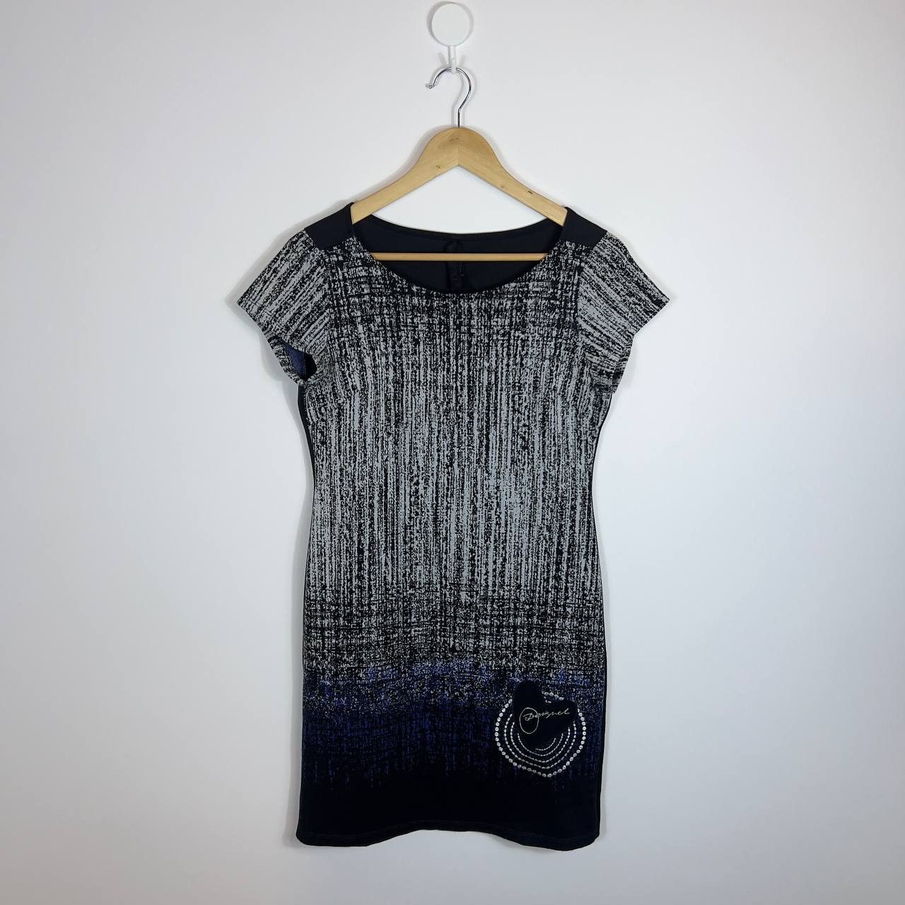 Desigual Desigual Dress Women’s Size M Short Sleeve Size M / US 6-8 / IT 42-44 - 1 Thumbnail