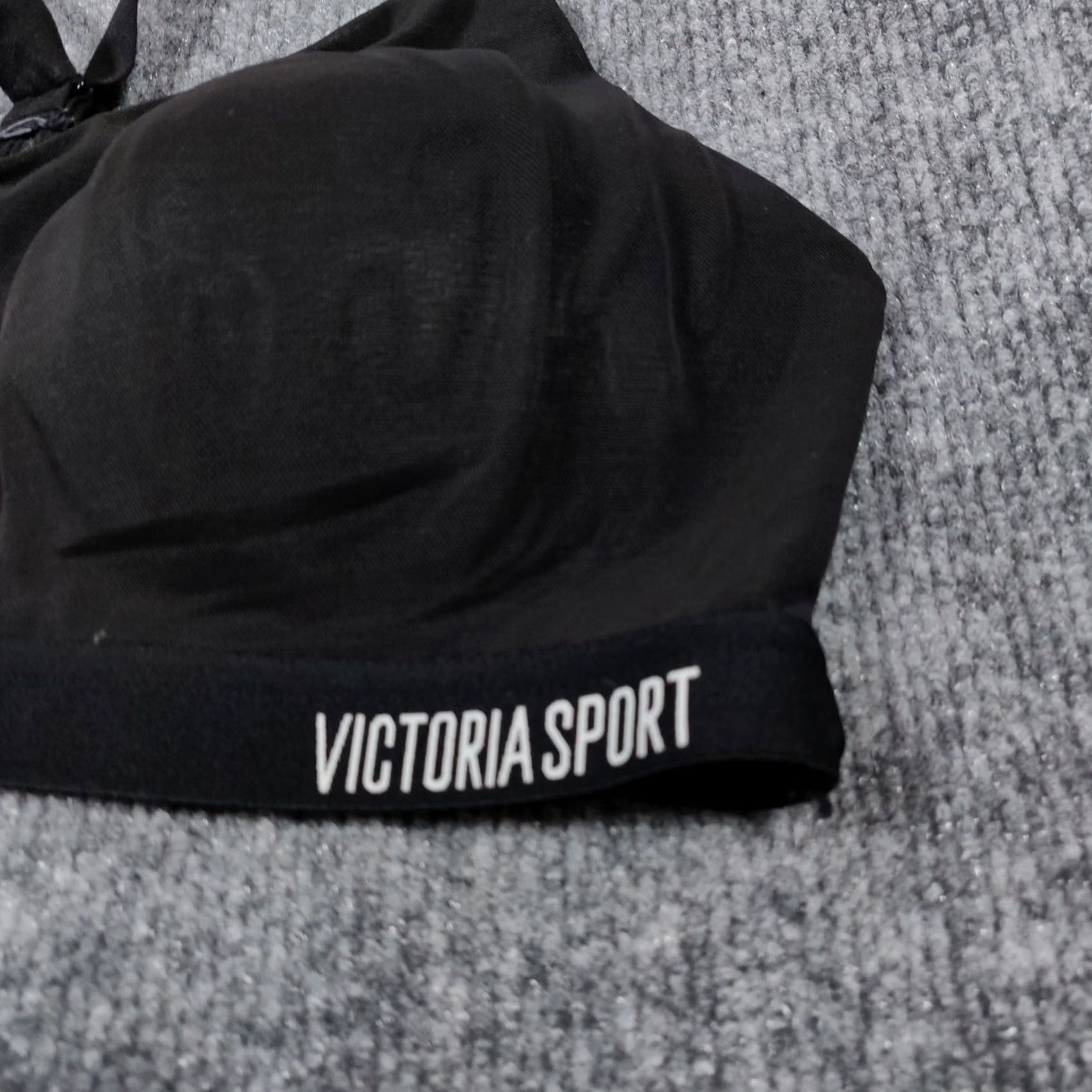 Victoria's Secret Victoria's Secret Sports Bra Womens 34C Black Lightweight Racerback Wireless Gym Size ONE SIZE - 2 Thumbnail