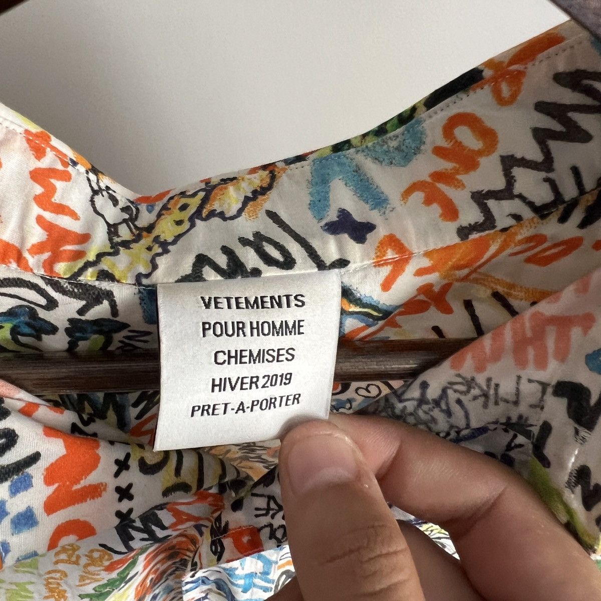 Vetements Vetements S19 Graffiti Button Up Oversized White Shirt Size US S / EU 44-46 / 1 - 5 Thumbnail