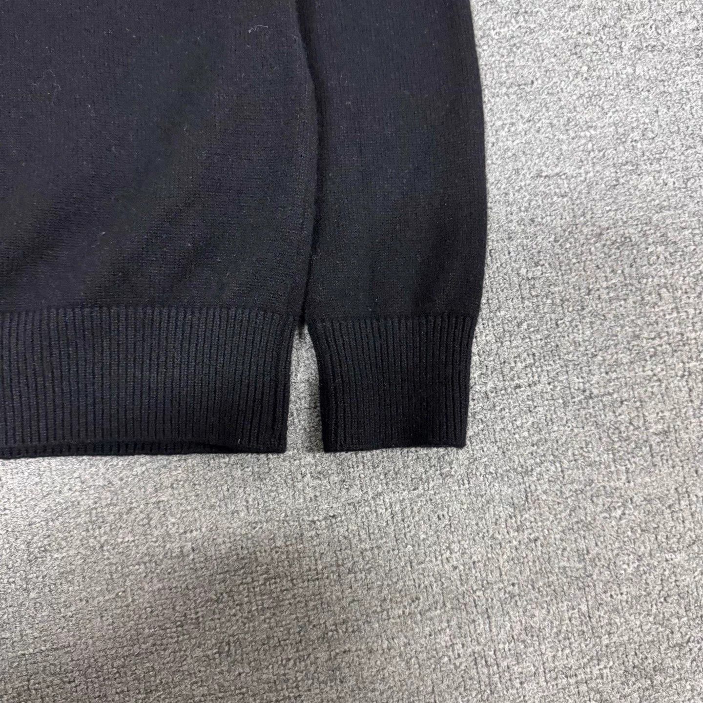 Givenchy Givenchy Gold Button Wool Sweater XS Size XS / US 0-2 / IT 36-38 - 3 Thumbnail
