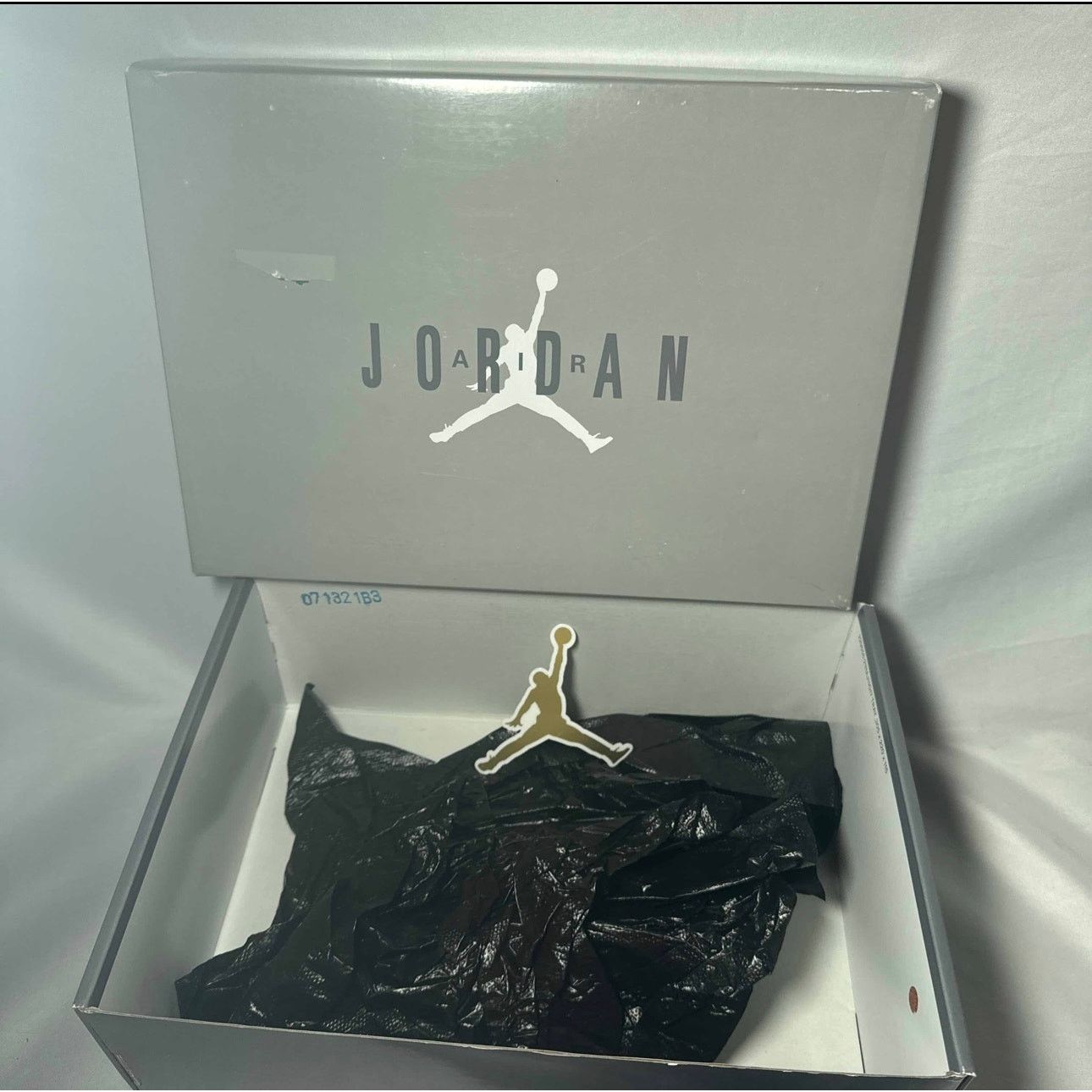 Jordan Brand × Nike Size 6.5 - Air Jordan 11 Retro GS Cool Grey 2021 Men's Shoes Size US 6.5 / EU 39-40 - 10 Thumbnail