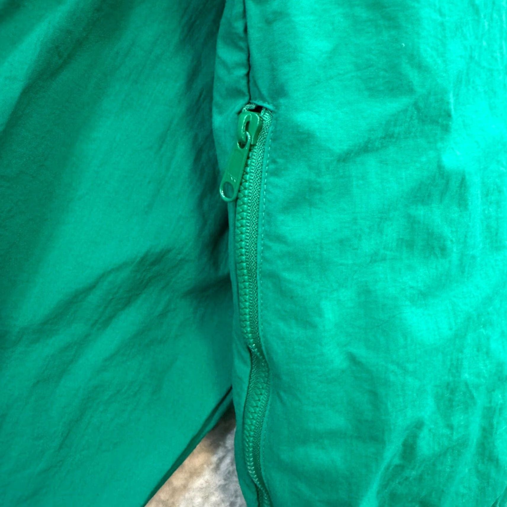 Izod VINTAGE IZOD Sweatshirt Sweater Green Medium Mens 90s Windbreaker Tennis Golf Mens Size US M / EU 48-50 / 2 - 4 Thumbnail