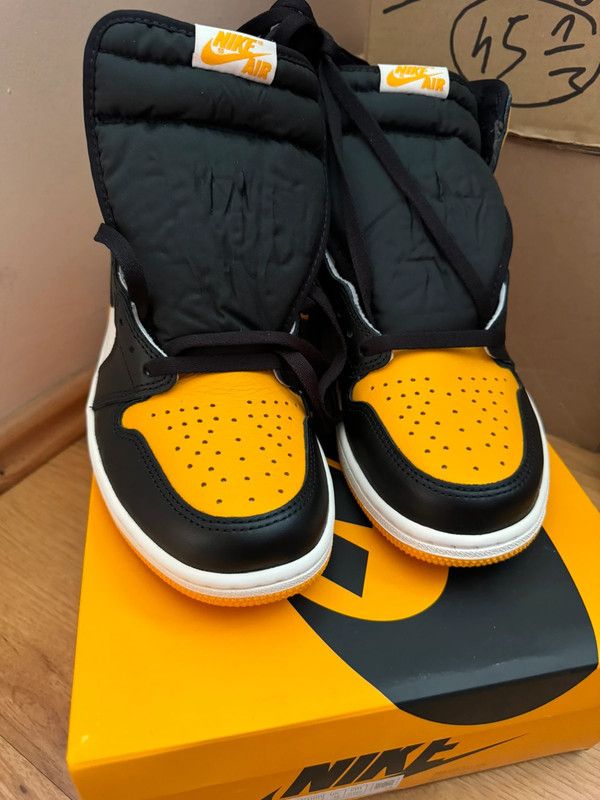 Jordan Brand × Nike nike jordan 1 retro high og EU44 US9 Size US 9 / EU 42 - 3 Thumbnail