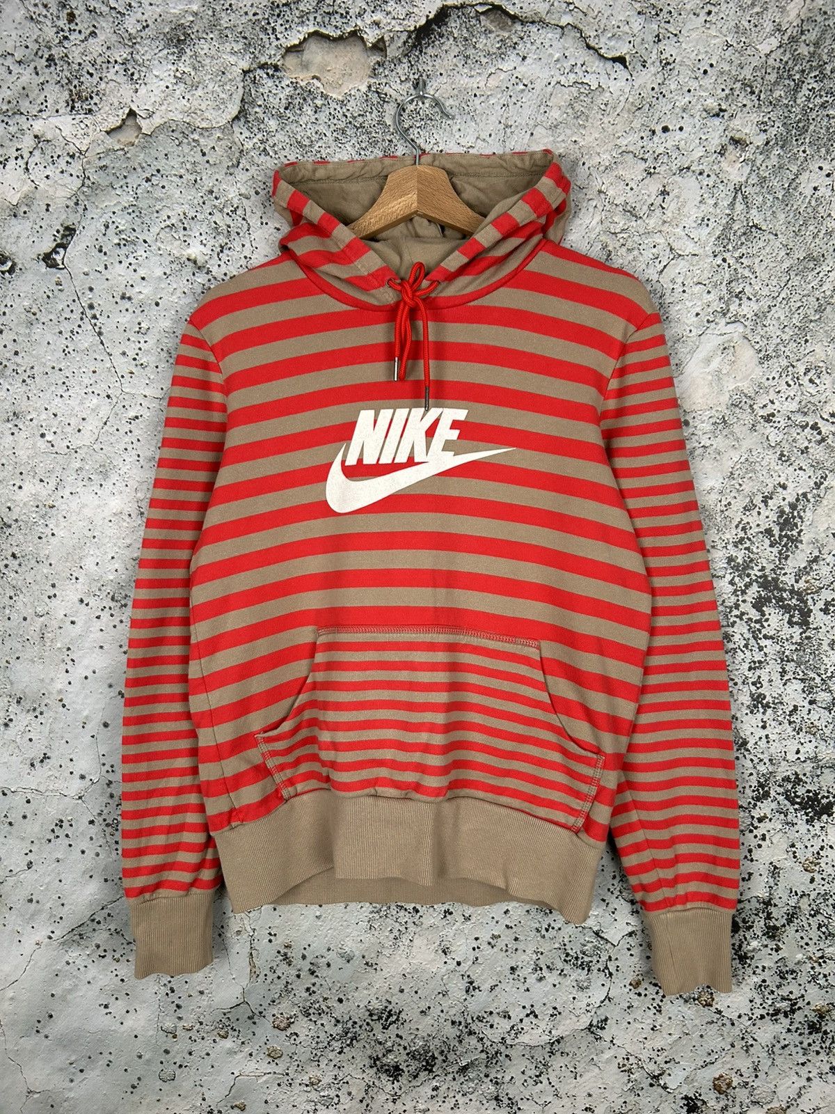 Nike Vintage Nike Center Logo Swoosh Stripe Hoodie Streetwear Size US M / EU 48-50 / 2 - 1 Thumbnail