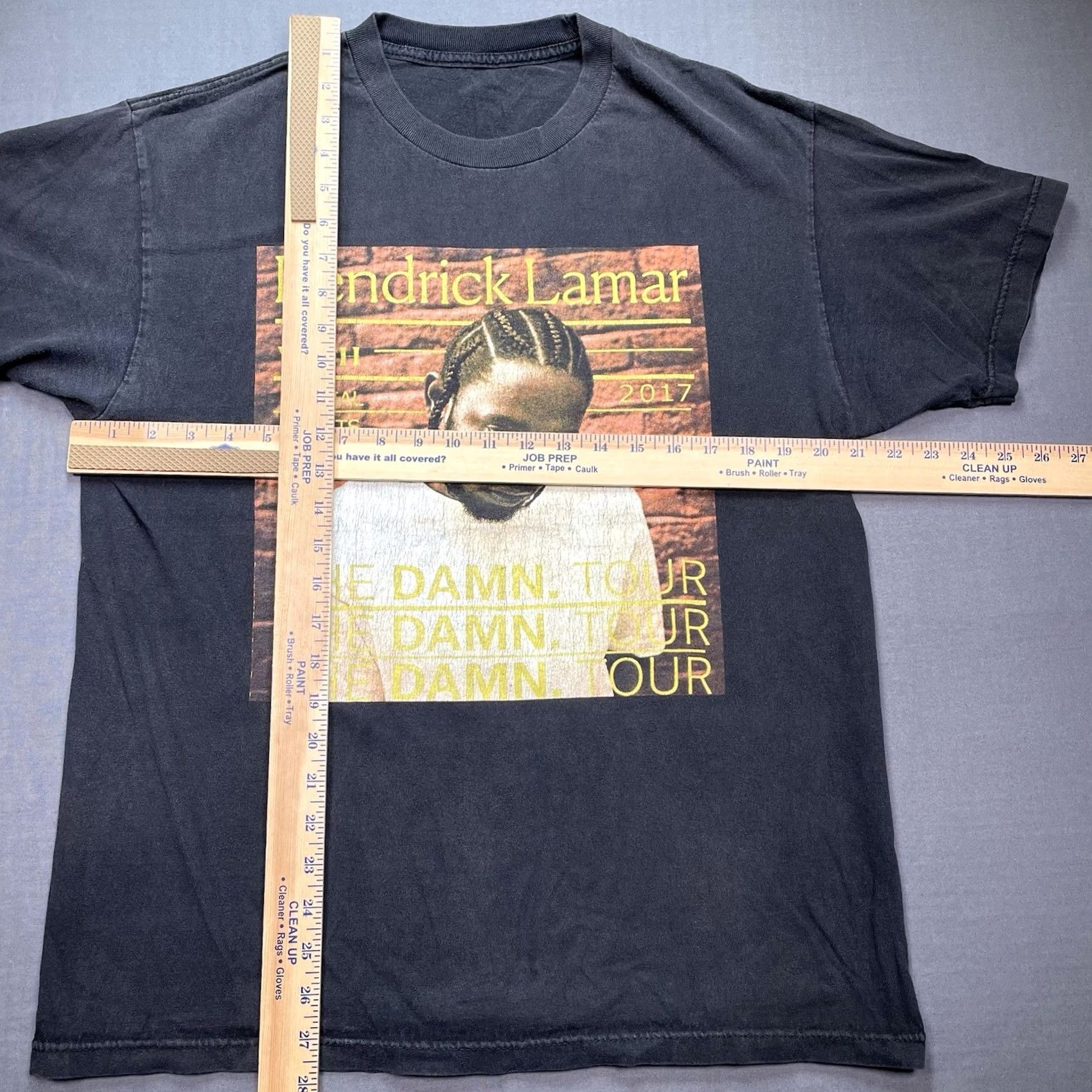 Fruit Of The Loom Kendrick Lamar Shirt Men’s Large 2017 Damn Tour Black Faded Hip Hop Tee Size US L / EU 52-54 / 3 - 3 Thumbnail
