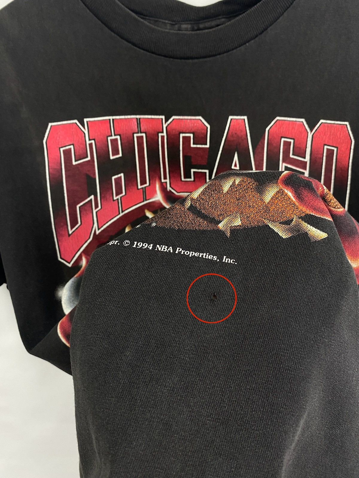 NBA × Nutmeg × Vintage 🇺🇸 Vintage 1994 Chicago Bulls Nutmeg rare retro t-shirt Size US L / EU 52-54 / 3 - 13 Thumbnail