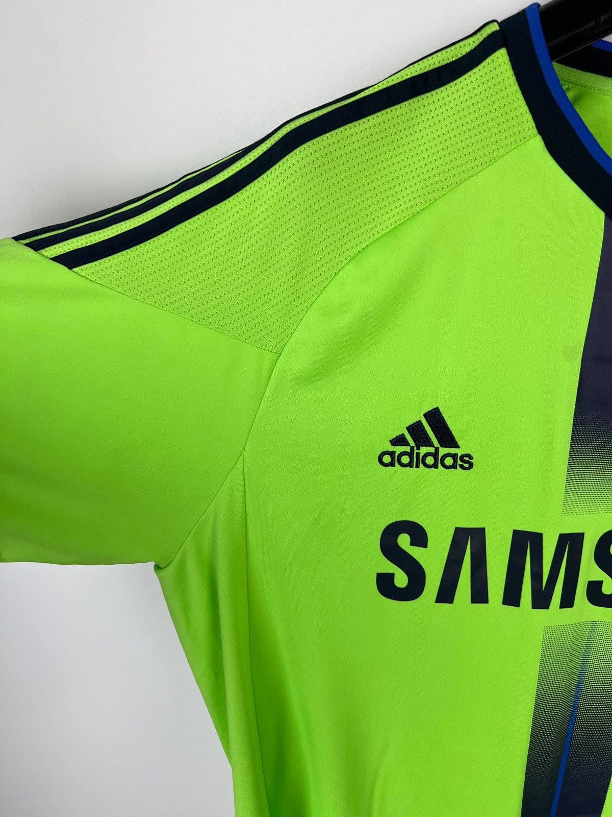Adidas Chelsea Adidas 2010 jersey vintage t-shirts size L Size US L / EU 52-54 / 3 - 7 Thumbnail