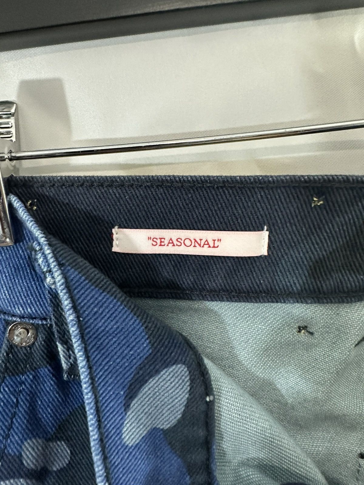 Off-White Off-White Camo Blue Size US 28 / EU 44 - 13 Thumbnail