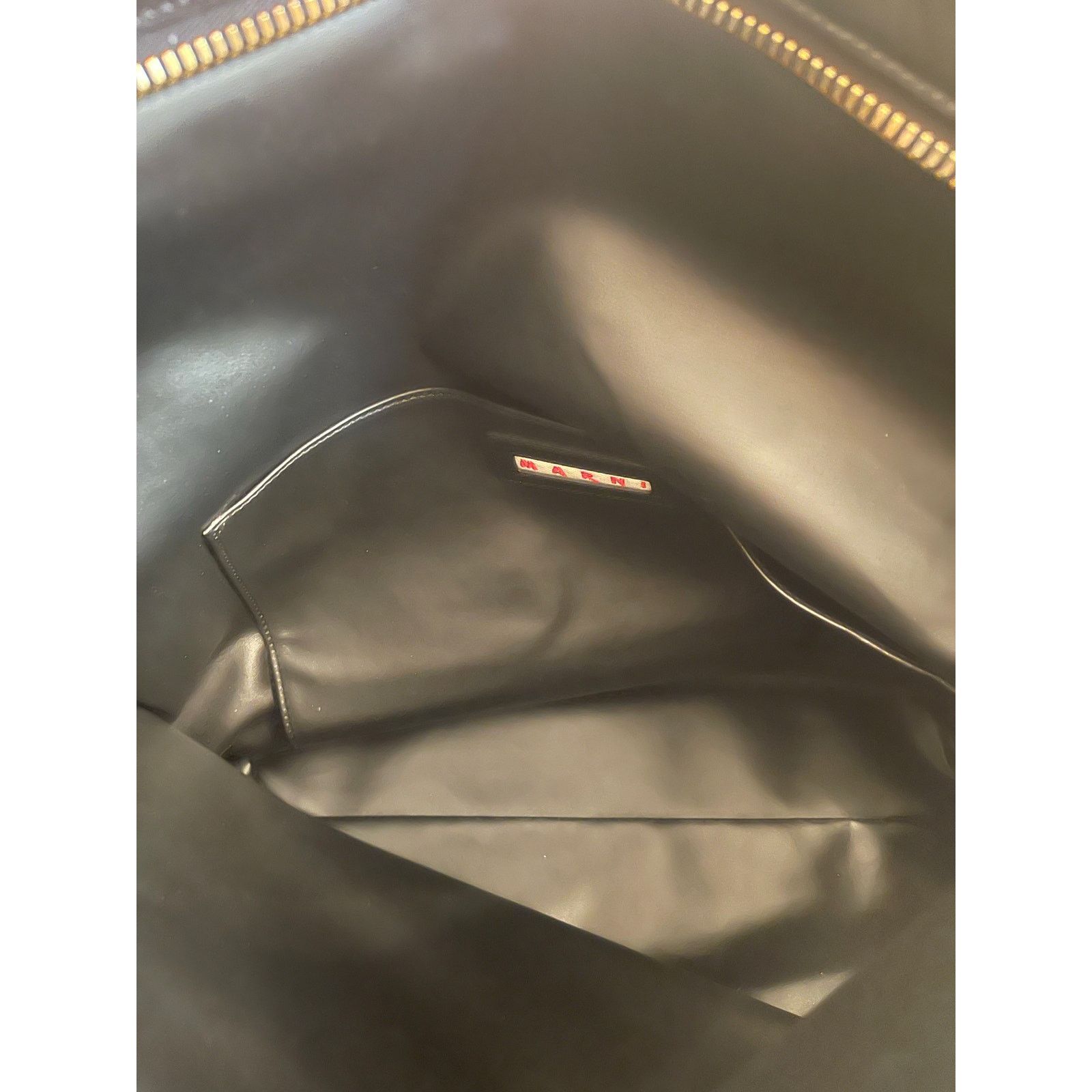 Marni Marni Pod Folded Leather Pouch Bag NWT Size ONE SIZE - 7 Thumbnail