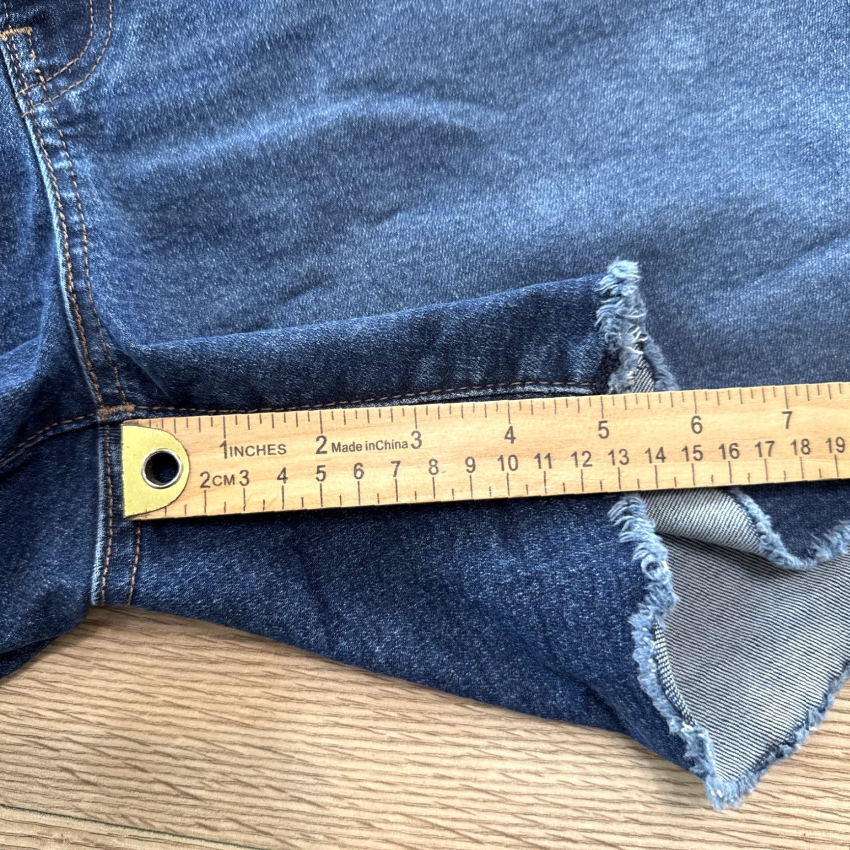 Denizen VINTAGE Denizen Women's Shorts Blue Mid Rise Cotton Blend Cut-Off Size 14 Size 36" / US 14 / IT 50 - 7 Thumbnail