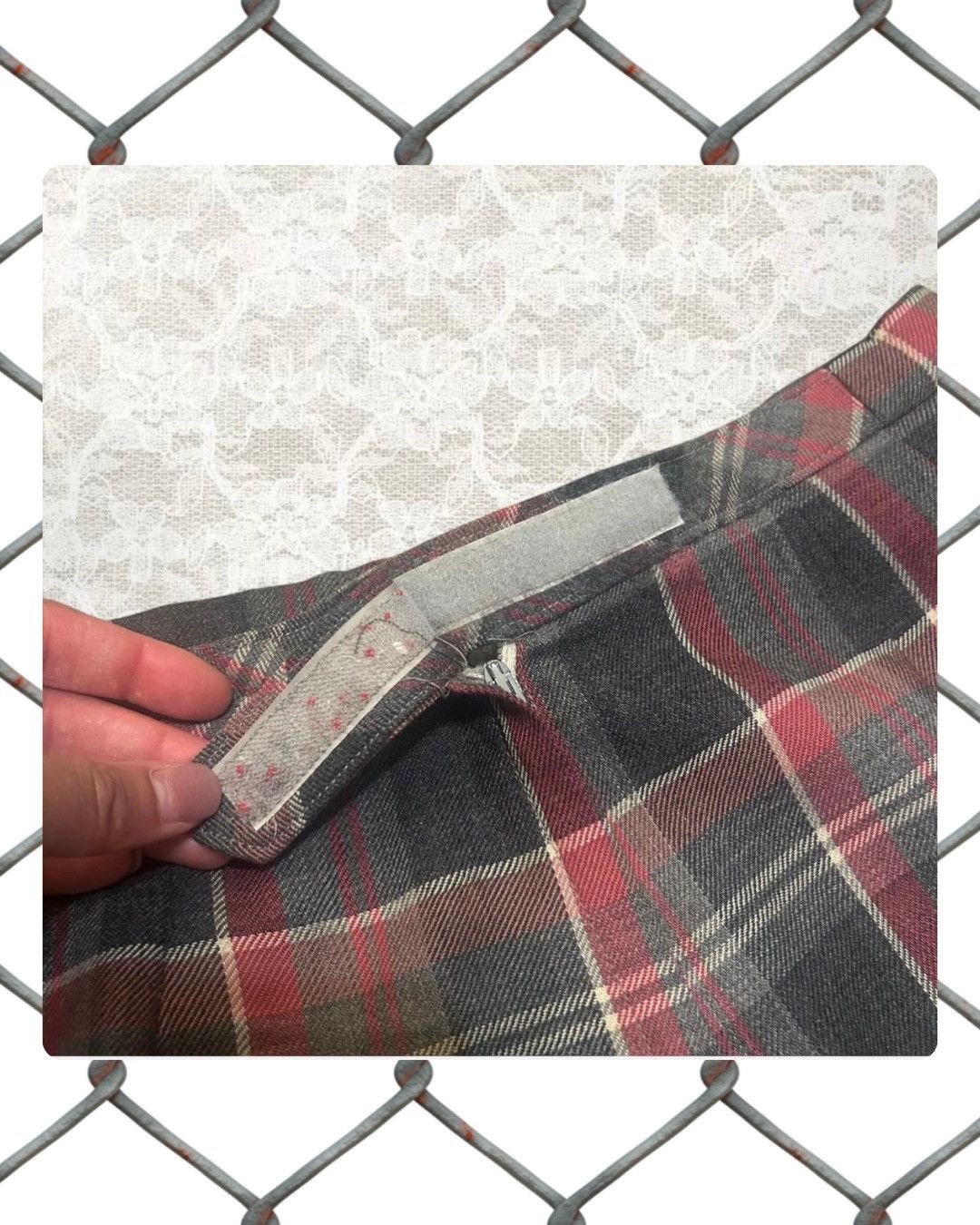 Other vintage red and black tartan golfing pants Size 31" - 3 Thumbnail