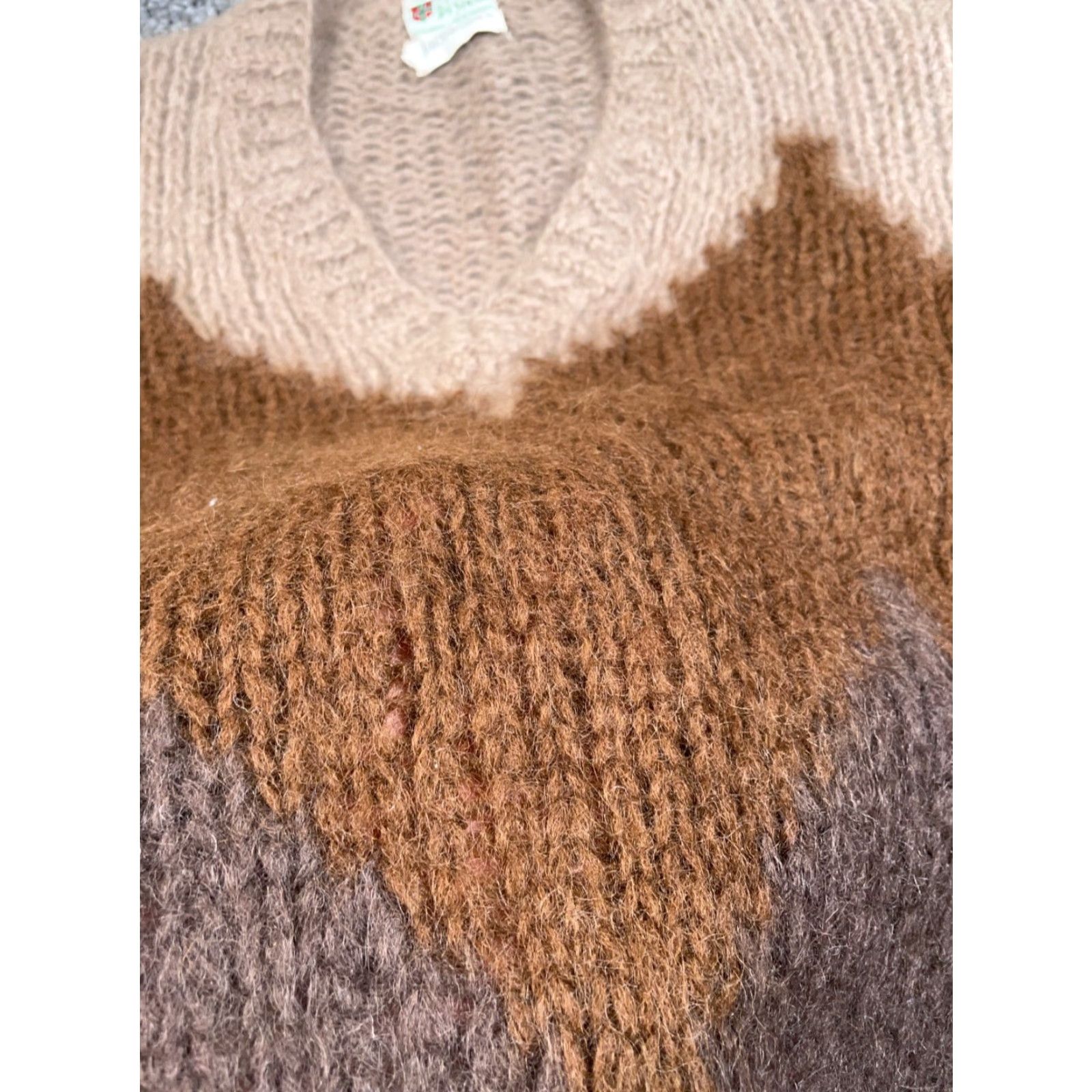 Vintage VINTAGE Jacobson's Wool Mohair V-Neck Sweater Men's Medium Brown Geometric Knit Pullover 50s 60s Hipster Retro Casual Hand Wash Only Size US M / EU 48-50 / 2 - 5 Thumbnail