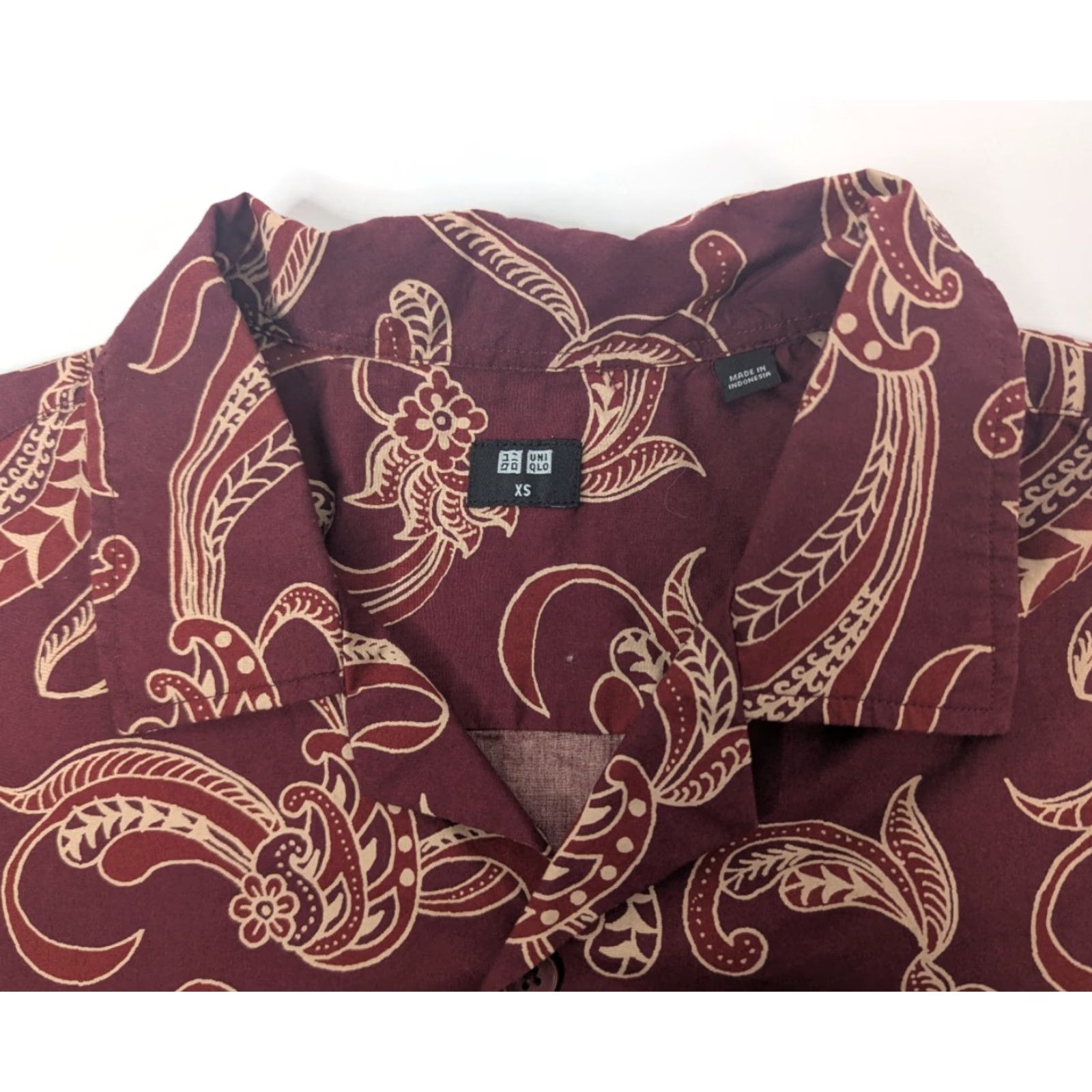 Uniqlo Uniqlo Shirt Mens XS Red Beach Summer Short Sleeve Button Cotton Linen Camp Beach Shirt XS Red Mens Holiday Size US XS / EU 42 / 0 - 5 Thumbnail