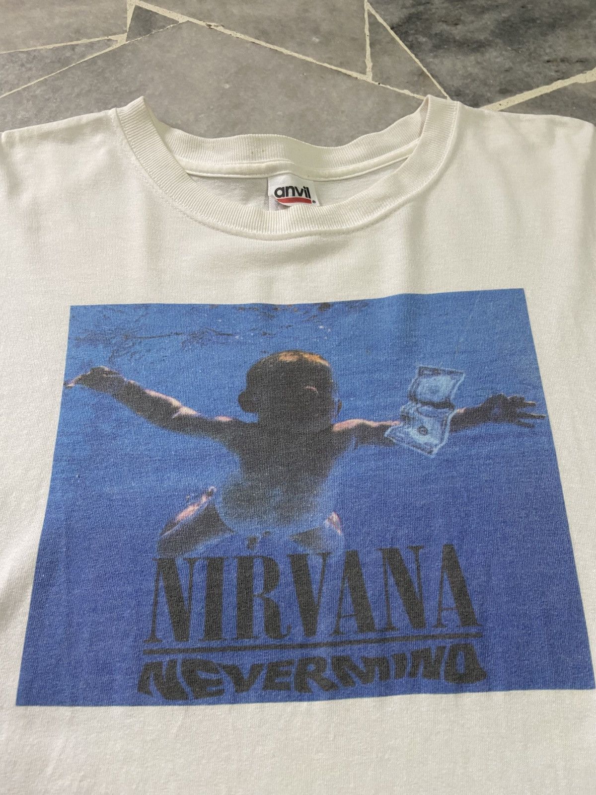 Band Tees Vintage Nirvana Nevermind tee by anvil Size US L / EU 52-54 / 3 - 4 Thumbnail