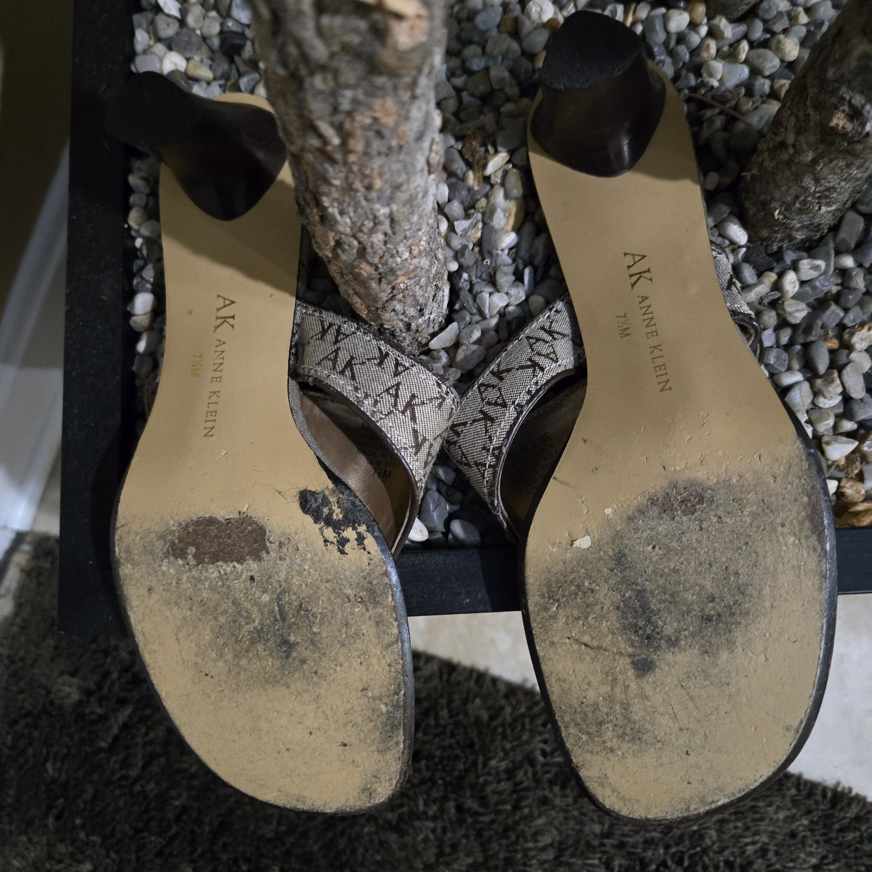 Anne Klein Anne Klein Classic Signature Heeled Thong Sandals Size US 7.5 / IT 37.5 - 7 Thumbnail
