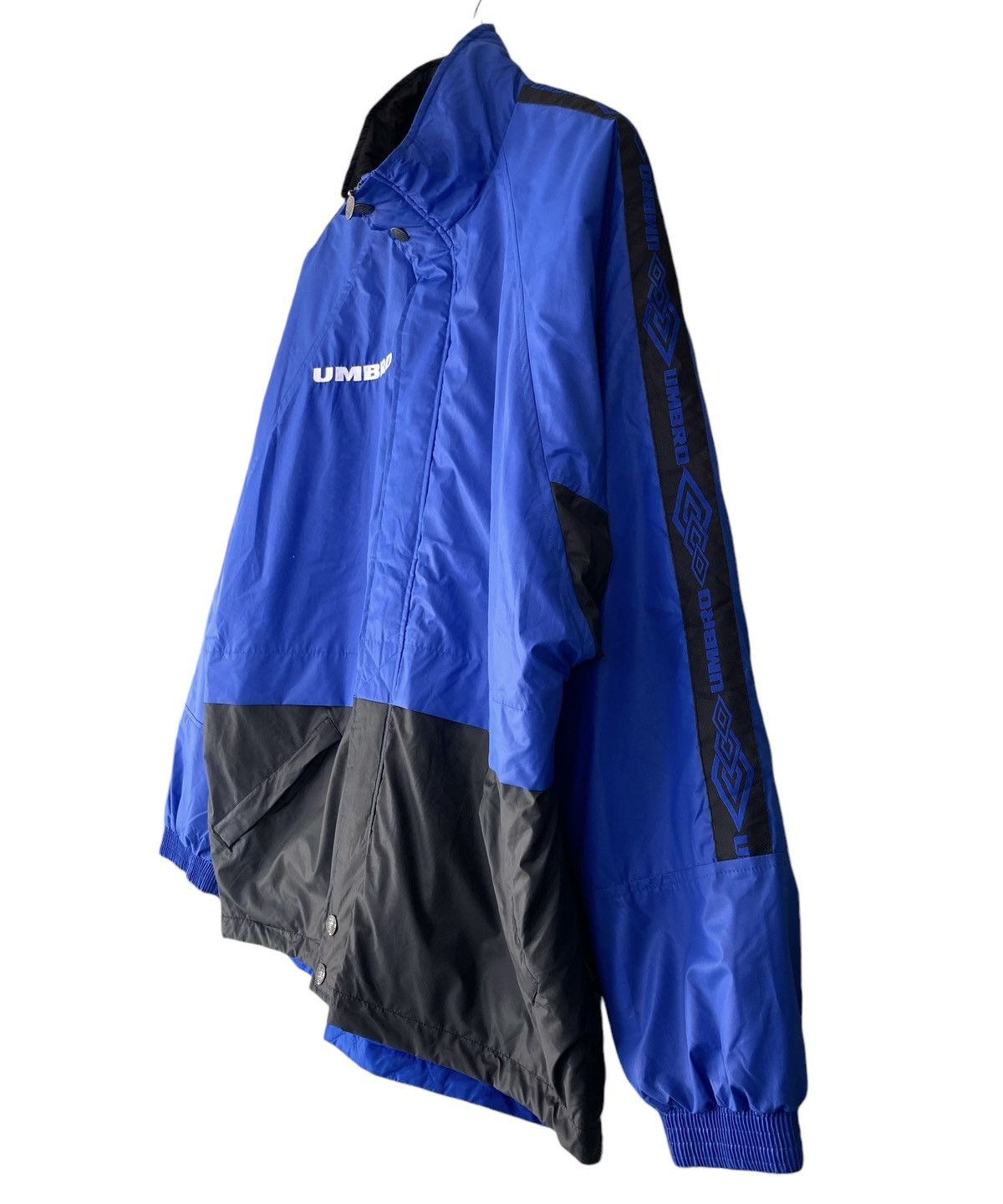 Umbro Vtg 90s UMBRO Nylon Jacket Zipper Size US L / EU 52-54 / 3 - 6 Thumbnail
