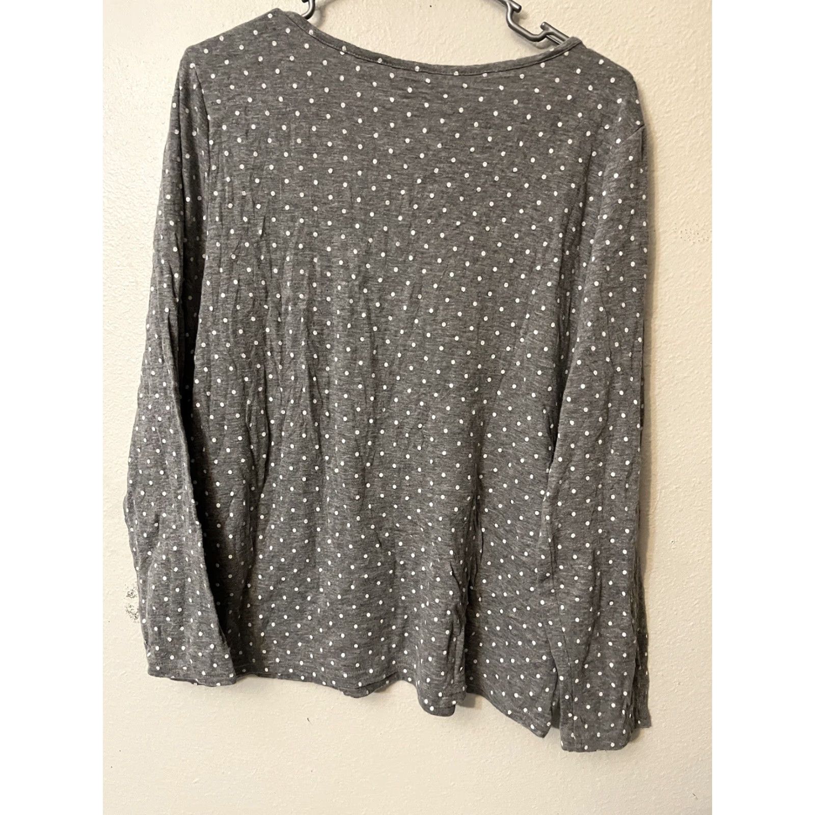 Croft & Barrow Croft & Barrow Shirt Womens Gray Polka Dot Long Sleeve Henley Size L Size L / US 10 / IT 46 - 2 Thumbnail