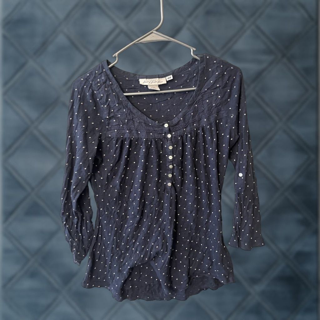 H&M LOGG by H&M Womens top 3/4 Sleeve Henley Navy Blue Polka Dot M Casual Shirt Womens Size M / US 6-8 / IT 42-44 - 1 Thumbnail