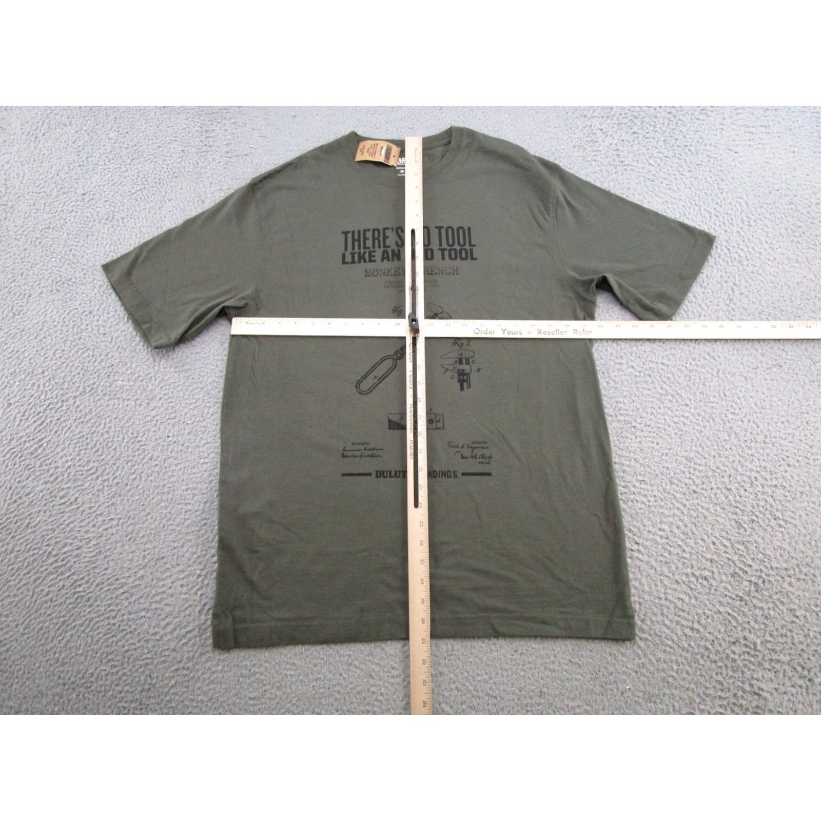 Logo 7 Duluth Shirt Mens M Green Short Sleeve Crew Neck Logo T-Shirt 94261 New Monogram Graphic USA Retro Dad Size US M / EU 48-50 / 2 - 5 Thumbnail