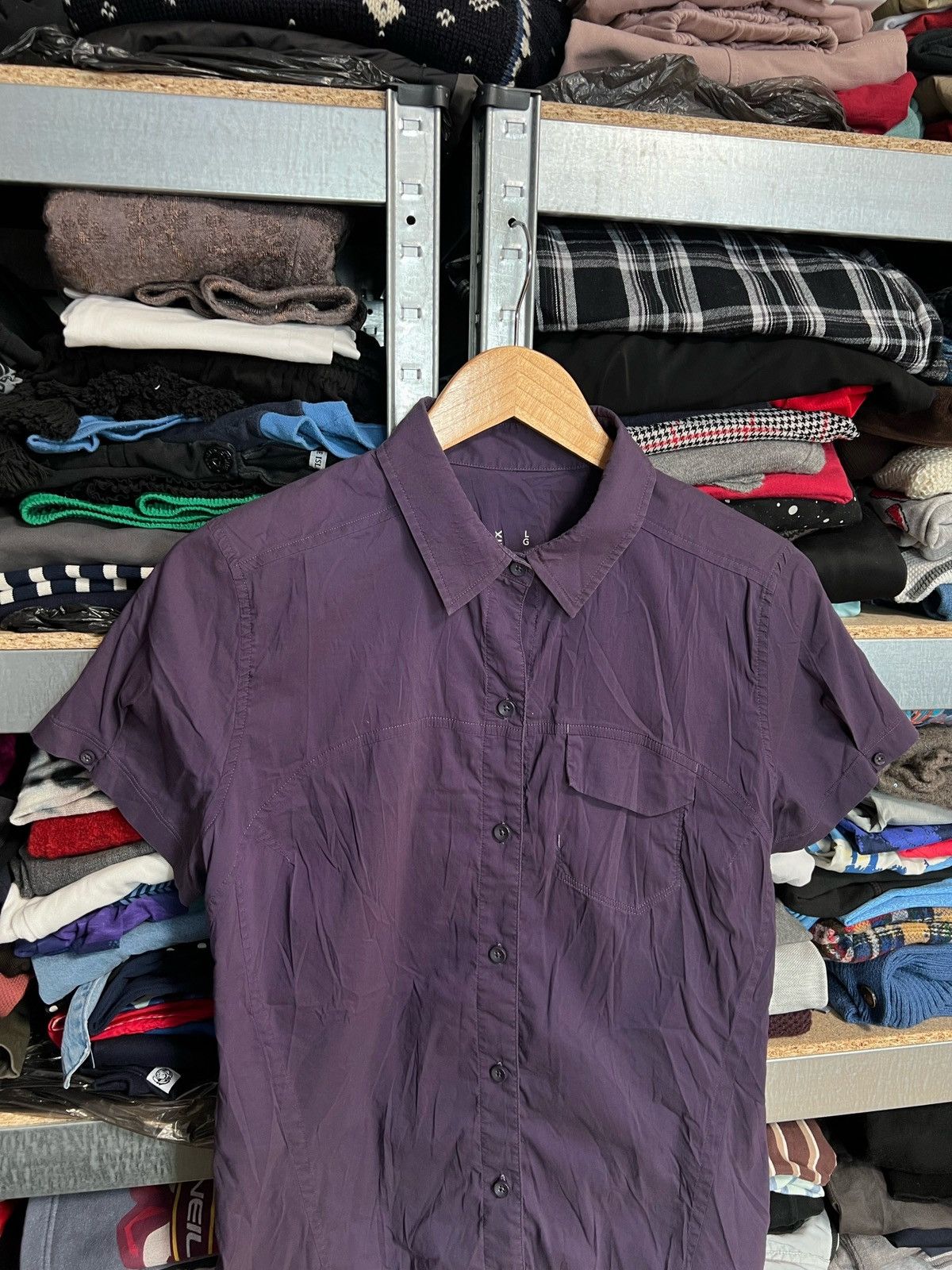 Arc'teryx Arcteryx Button Up Shirt Women’s Blouse Short Sleeve Size L Size L / US 10 / IT 46 - 2 Thumbnail