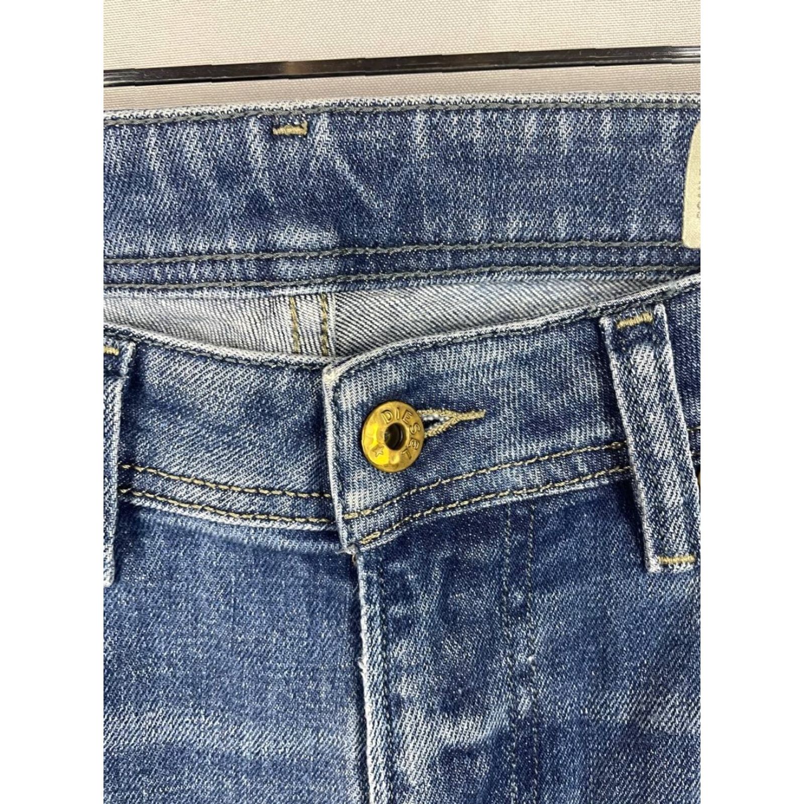 Diesel Diesel Industry Jeans Mens Regular 32 Blue Denim Distressed 5-Pocket Button Zip Skinny) Size US 31 - 6 Thumbnail