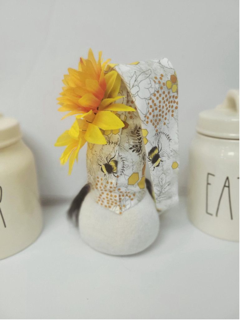 Handmade Bumble Bee Sunflower Gnome Tier Tray Home Decor Size ONE SIZE - 3 Thumbnail