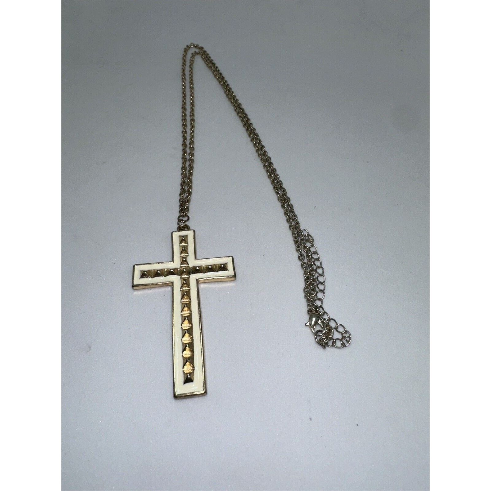 Other Cross Necklace Vtg White Enamel Gold Tone Rope Chain 28” Size ONE SIZE - 7 Thumbnail