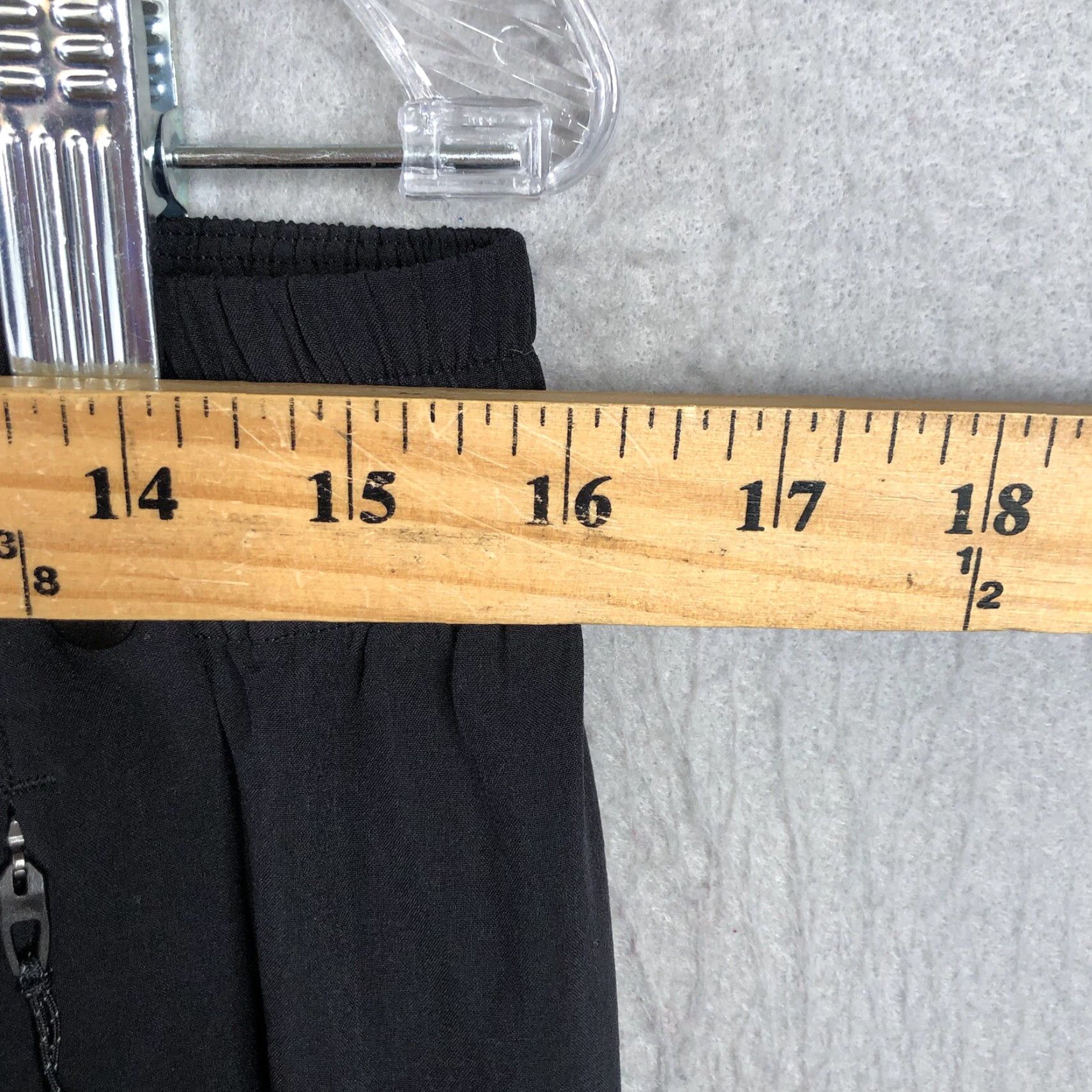 Lululemon Lululemon Joggers Womens 10 Black Athletic Track Full Snap Legs Lightweight Pockets Tapered Inseam 28 in Size 32" / US 10 / IT 46 - 5 Thumbnail
