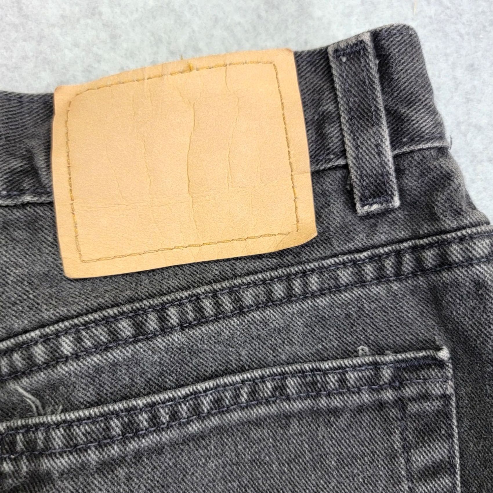 Levi's Womens Levis 550 Jeans Black Tapered Leg Relaxed Fit Short Denim Red Tab Size 38" / US 16 / IT 52 - 6 Thumbnail