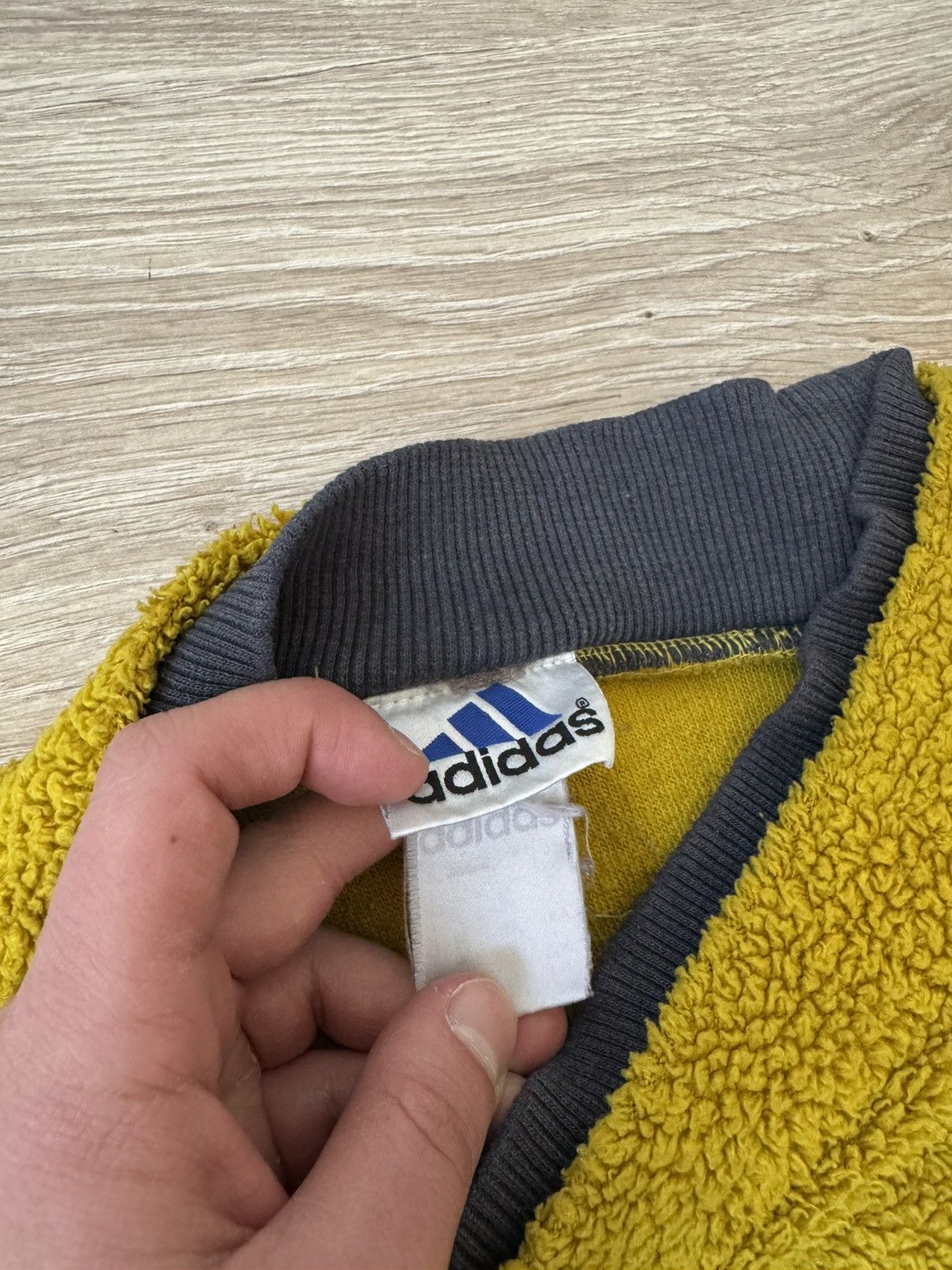 Vintage Vintage 90s Adidas Sherpa Fleece Sweatshirt Size US L / EU 52-54 / 3 - 7 Thumbnail