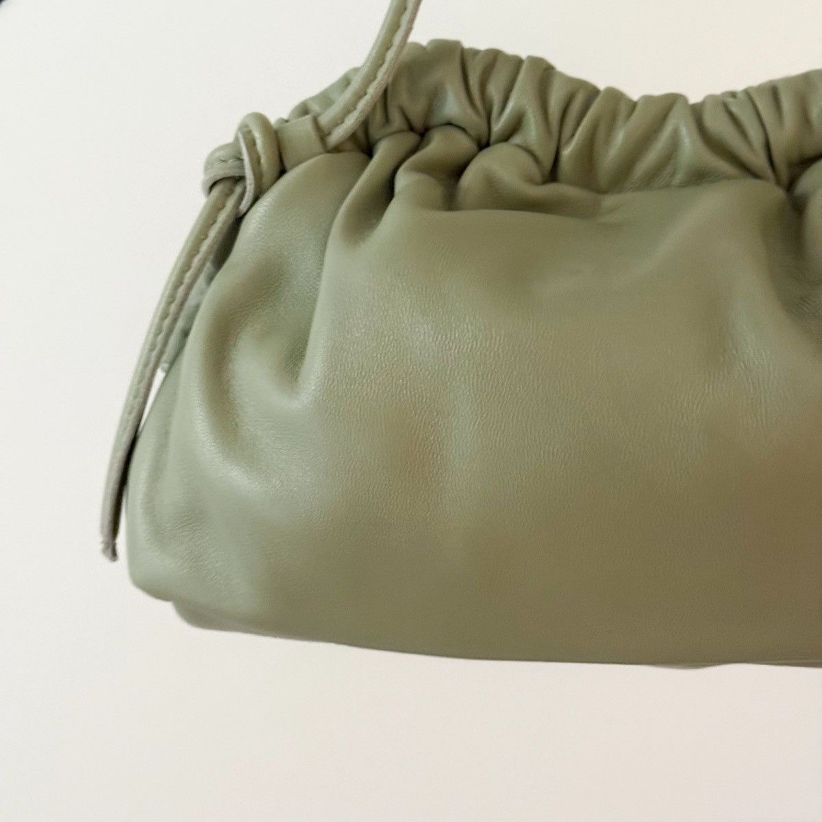 Mansur Gavriel NWT Mansur Gavriel Mini Cloud Clutch Sage Green Convertible Size ONE SIZE - 2 Thumbnail
