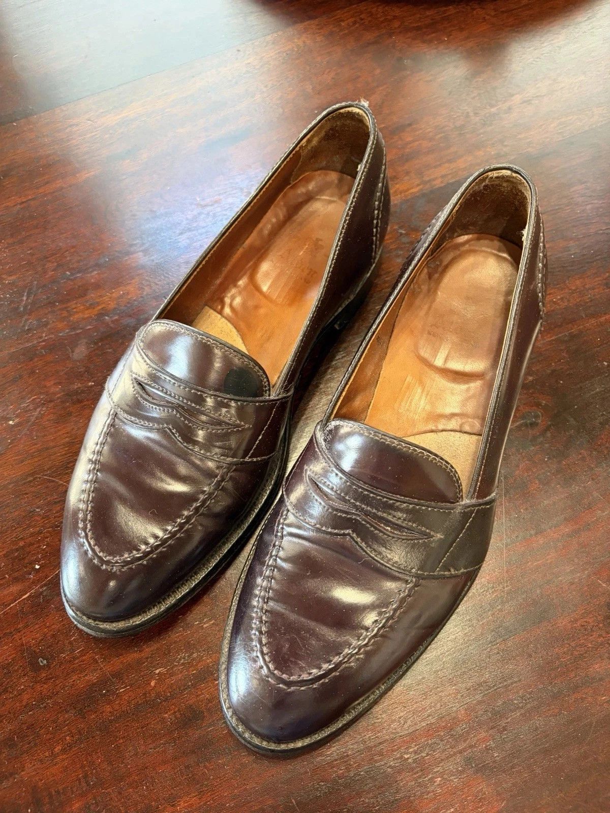 Alden Alden 684 Burgundy Cordovan Loafer Dress Shoes Men's 9.5 B/D Size US 9.5 / EU 42-43 - 7 Thumbnail