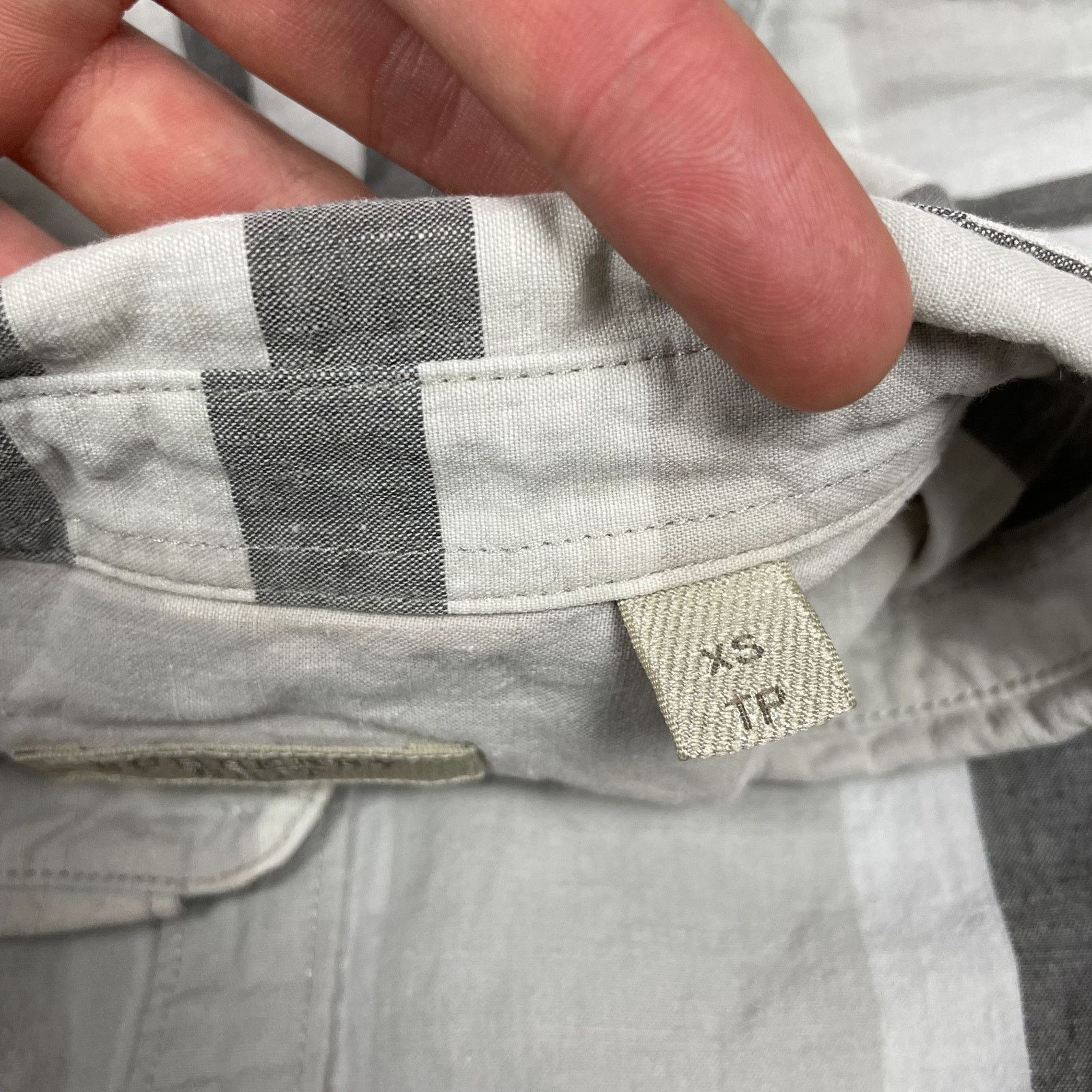 Burberry Burberry Brit Men's Gray Plaid Collared Long Sleeve Shirt XS Size US XS / EU 42 / 0 - 5 Thumbnail