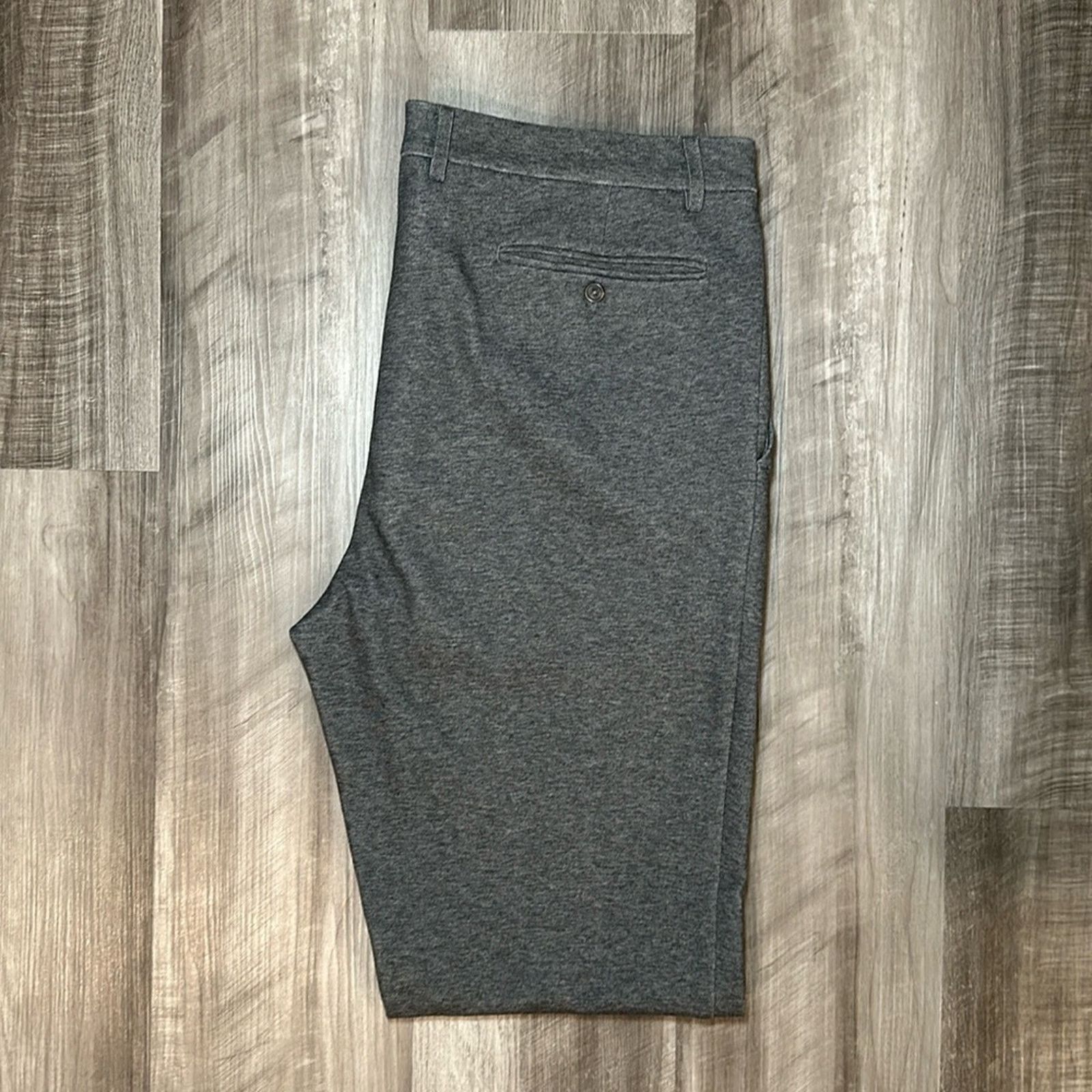 Saks Fifth Avenue Saks Fifth Avenue Modern Stretch Pants - Large (37x32) Size US 37 - 1 Thumbnail