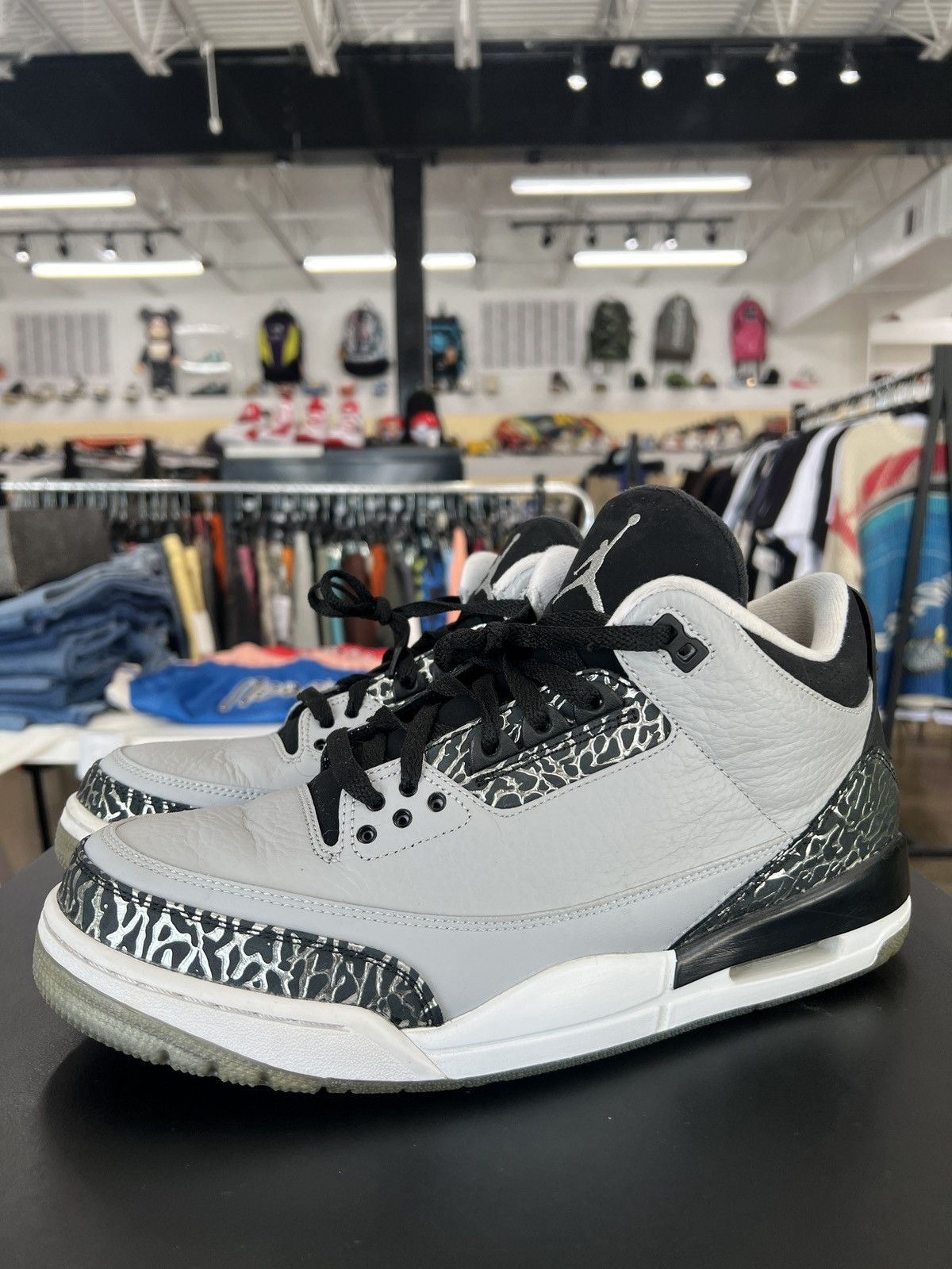 Air Jordan 3 Wolf Grey Sz. 11 2014