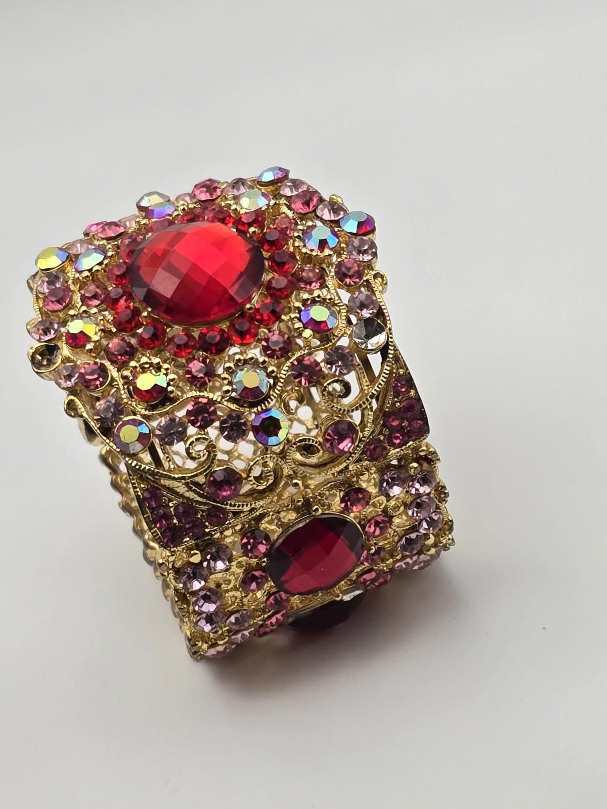 Pink Vintage Gold Tone Cuff Bracelet Pink/Red Rhinestones Baroque Size ONE SIZE - 2 Thumbnail