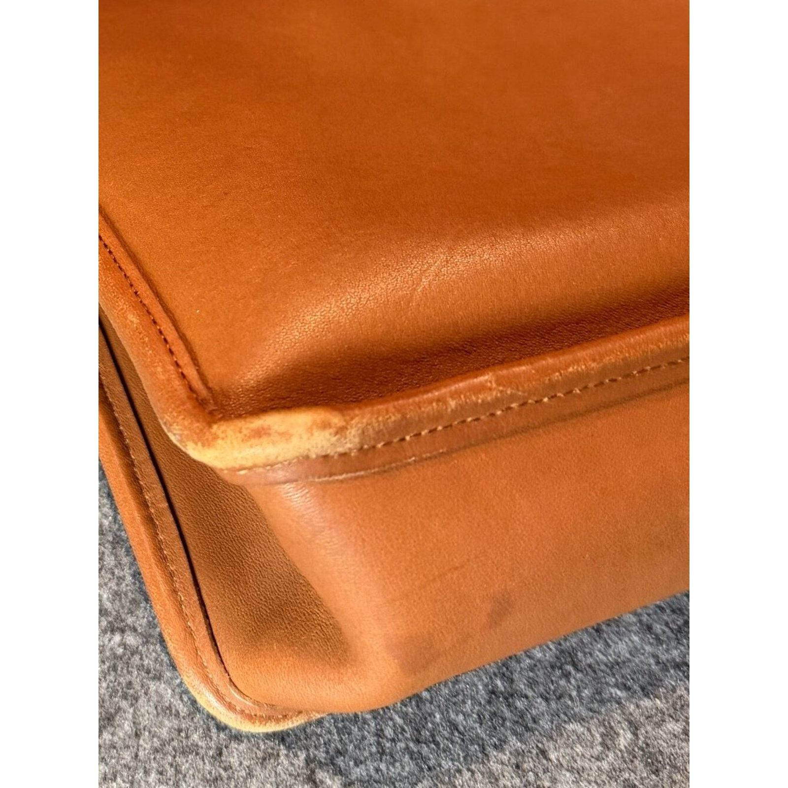 Coach Vintage Coach British Tan Leather Crossbody Messenger Bag Size ONE SIZE - 11 Thumbnail