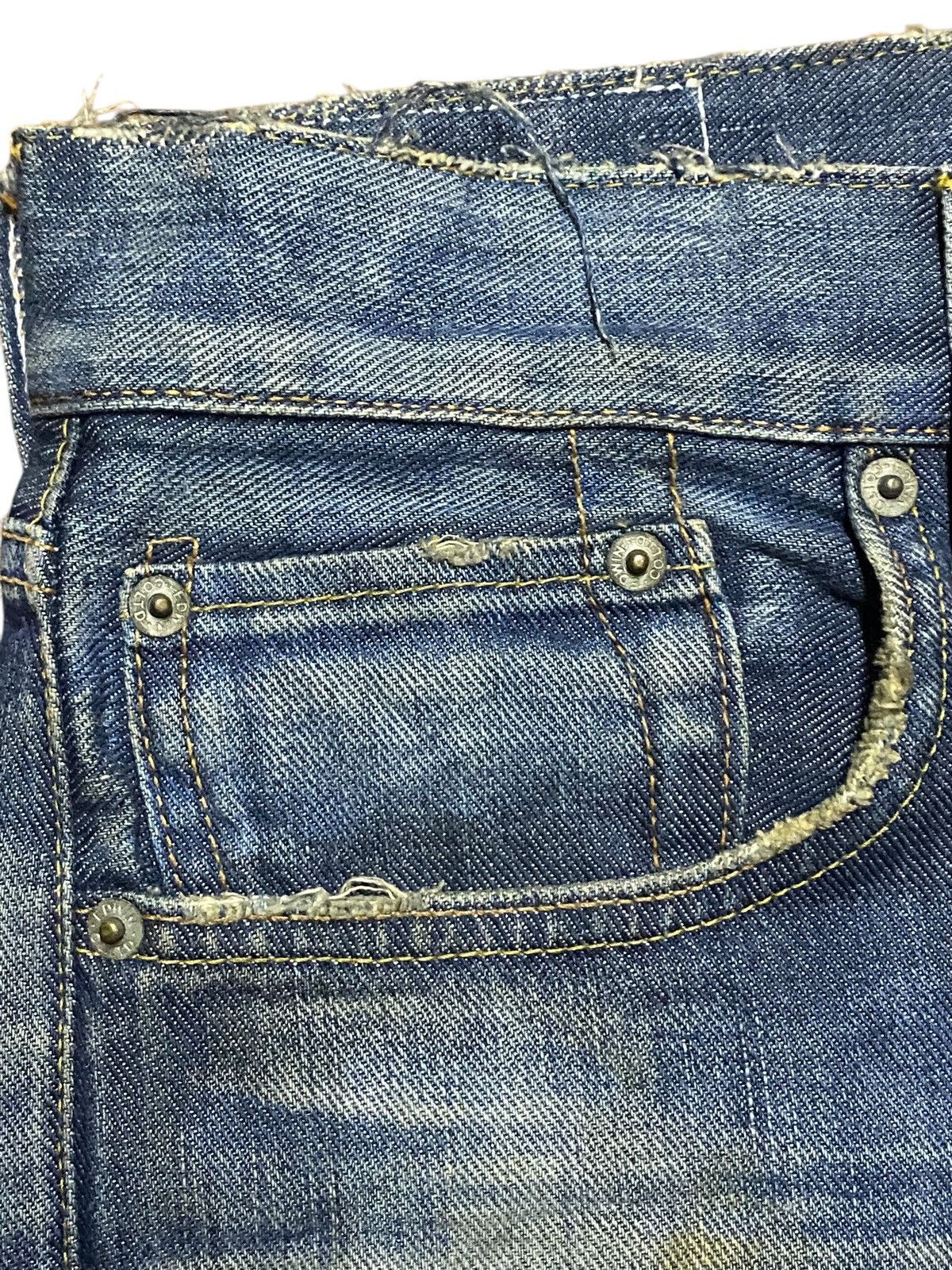 Edwin Vintage Edwin 503R Blue Trip Grunge Distressed Loose Jeans Size US 33 - 11 Thumbnail
