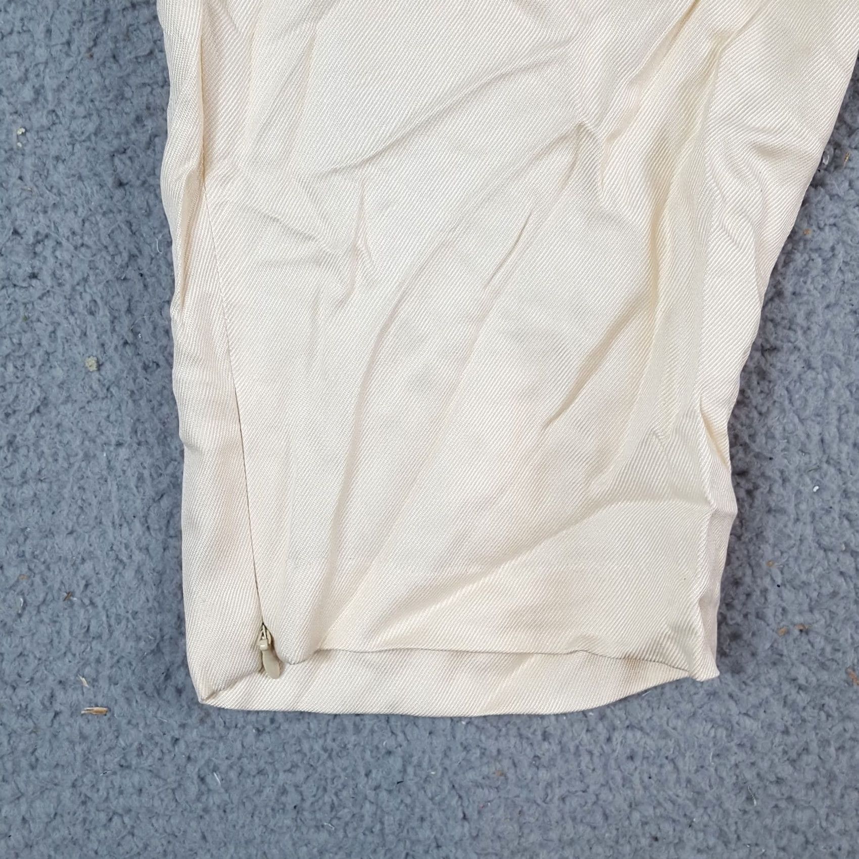Etro VINTAGE Y2K Beige Silk Capris Women's Size 8 Preppy Retro Capri Pants Size 30" / US 8 / IT 44 - 4 Thumbnail