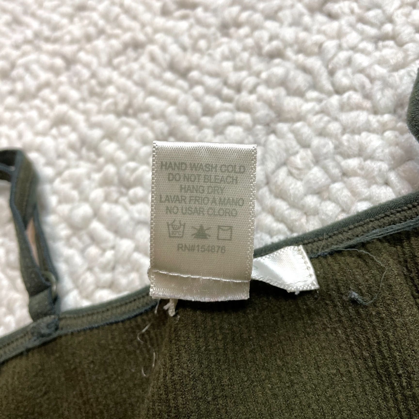 Vintage Bozzolo Tank Top Juniors M Green Sleeveless Nylon Spandex Jersey Knit Shirt Basic Stretch Casual Girls Senior Teens Shirt Size M / US 6-8 / IT 42-44 - 5 Thumbnail