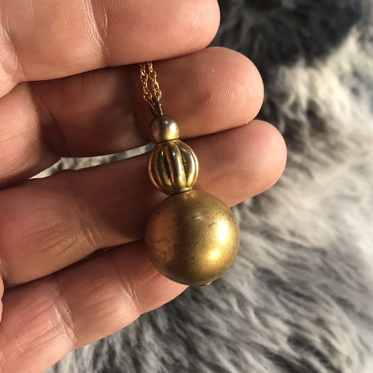 Handmade Handcrafted vintage gold metal ball dangle pendant necklace Size ONE SIZE - 5 Thumbnail